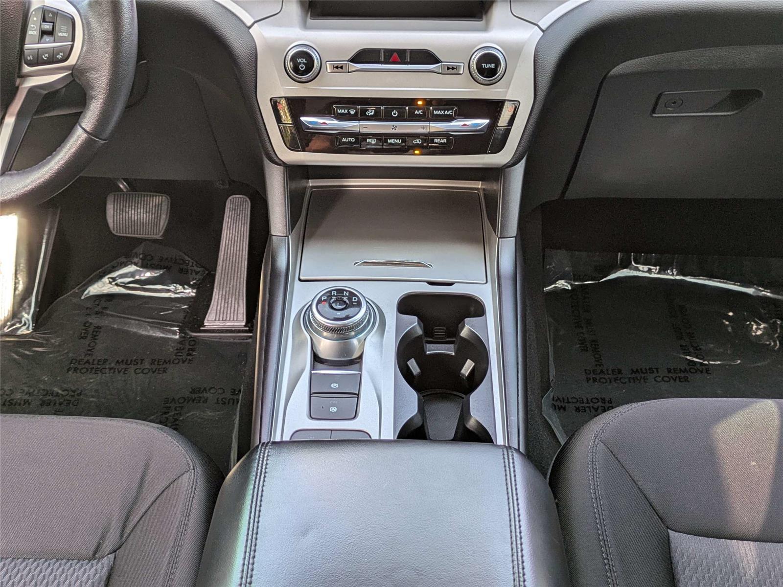 Used 2024 Ford Explorer SUV