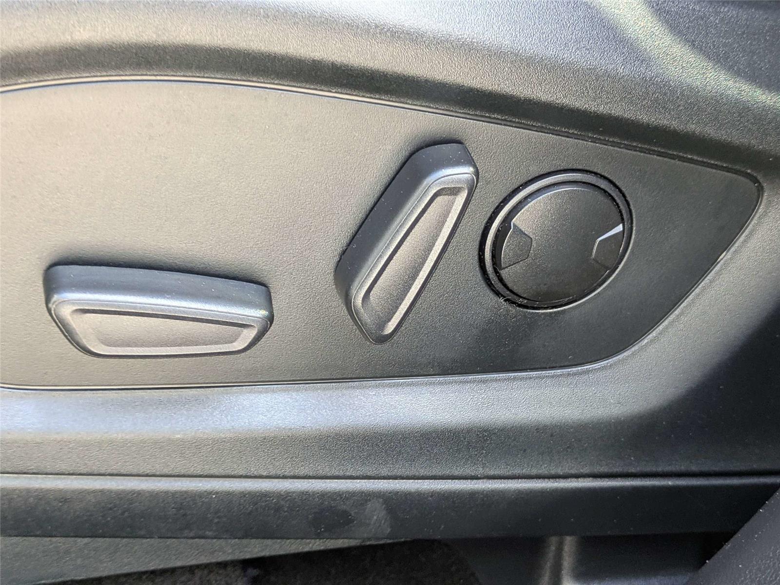 Used 2024 Ford Explorer SUV