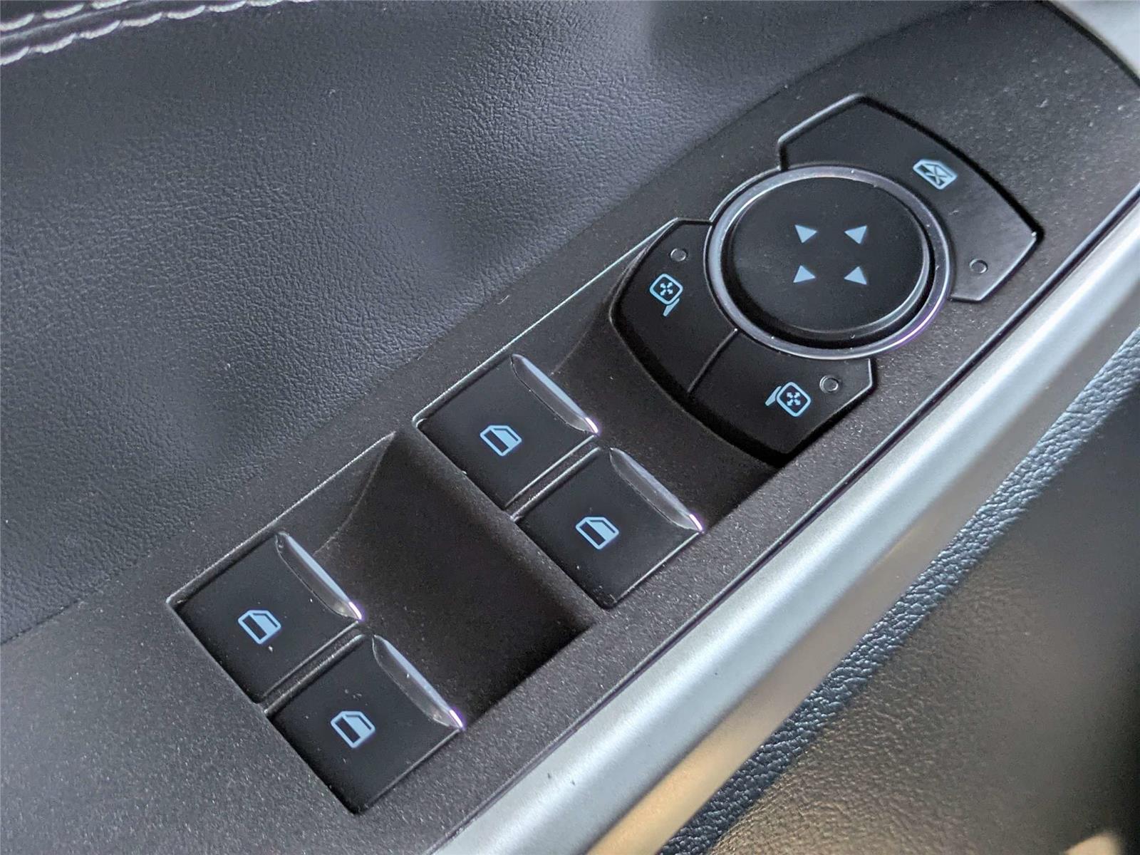Used 2024 Ford Explorer SUV