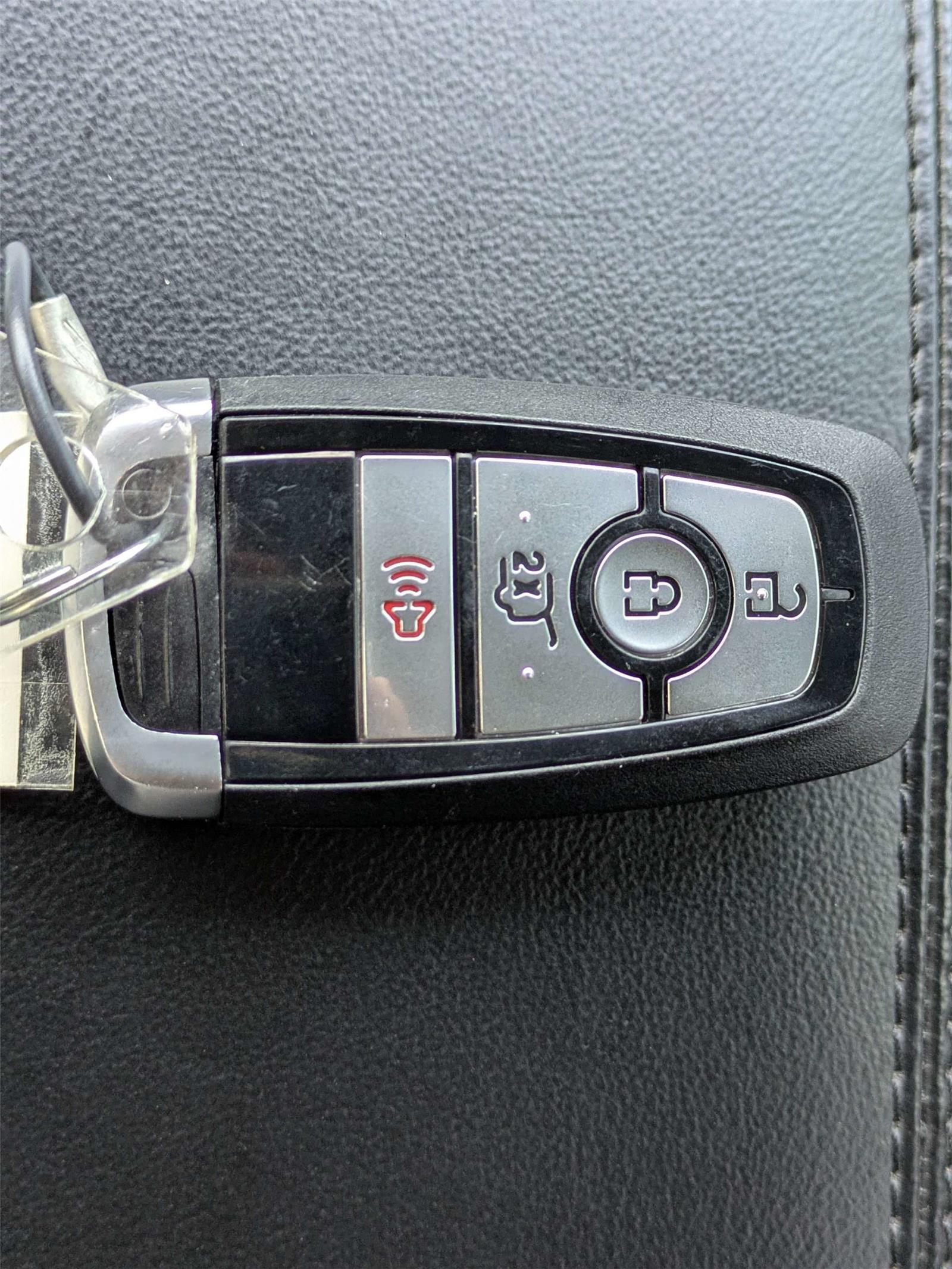 Used 2024 Ford Explorer SUV