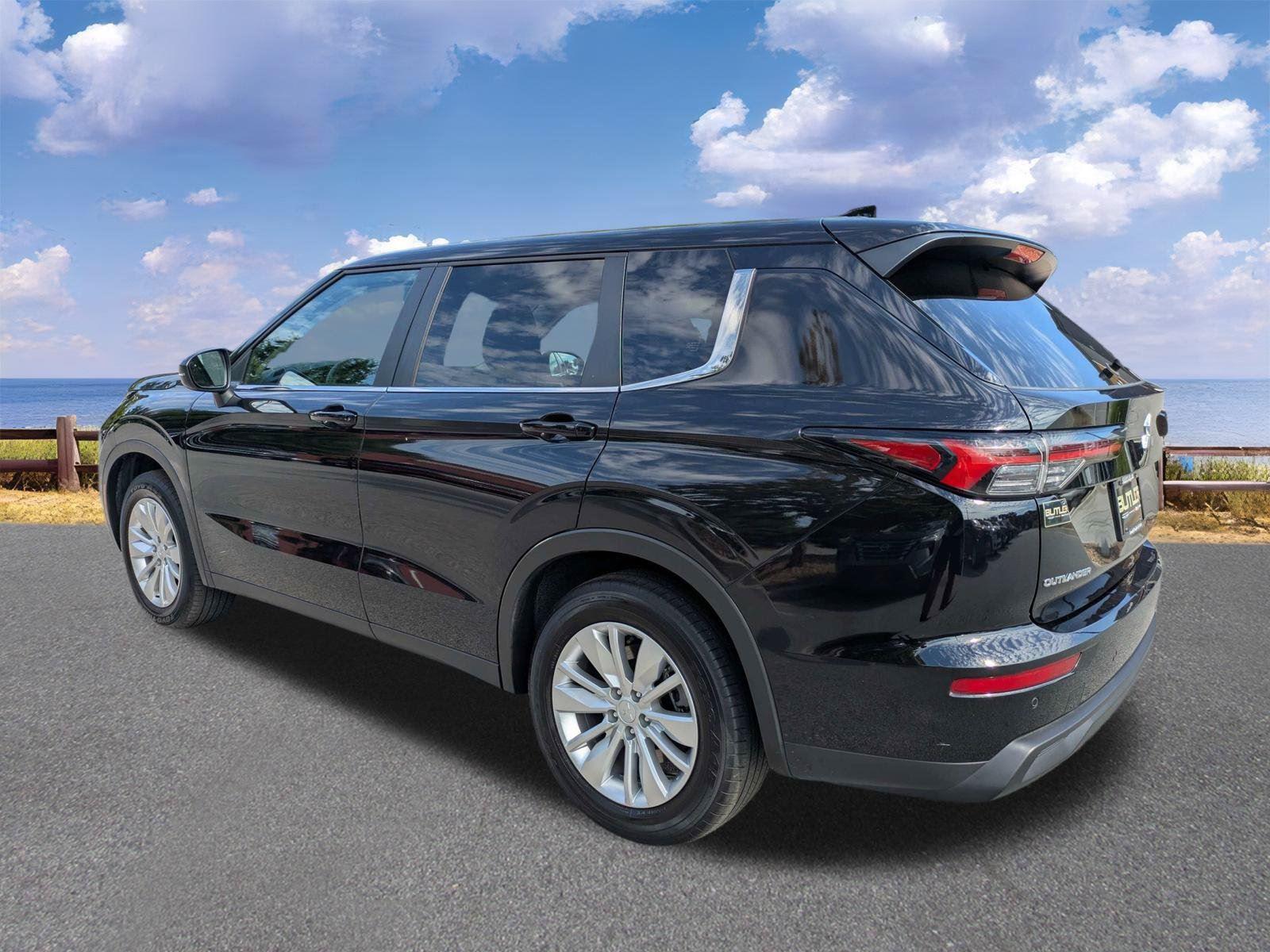 Used 2025 Mitsubishi Outlander Sedan