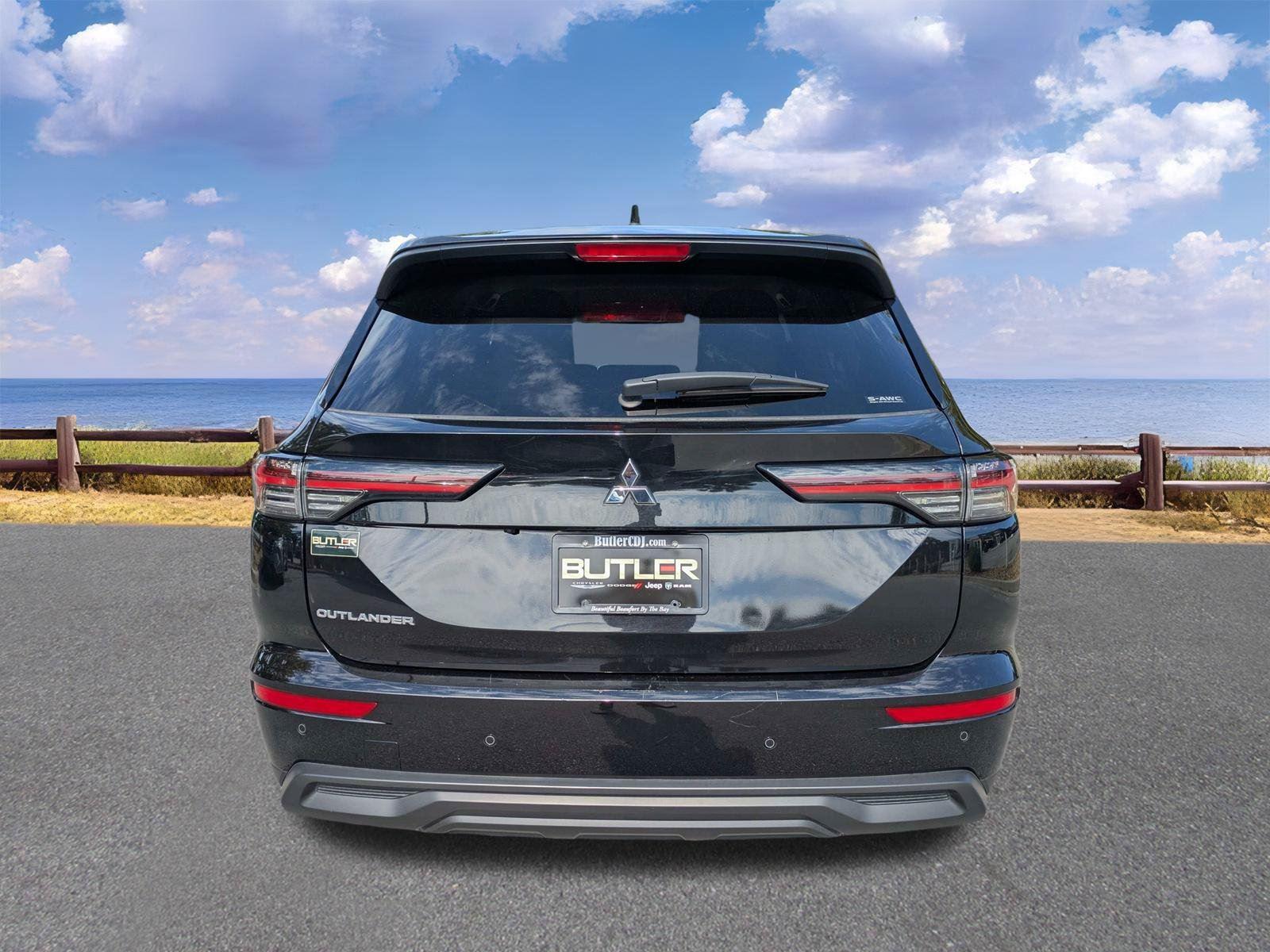 Used 2025 Mitsubishi Outlander Sedan