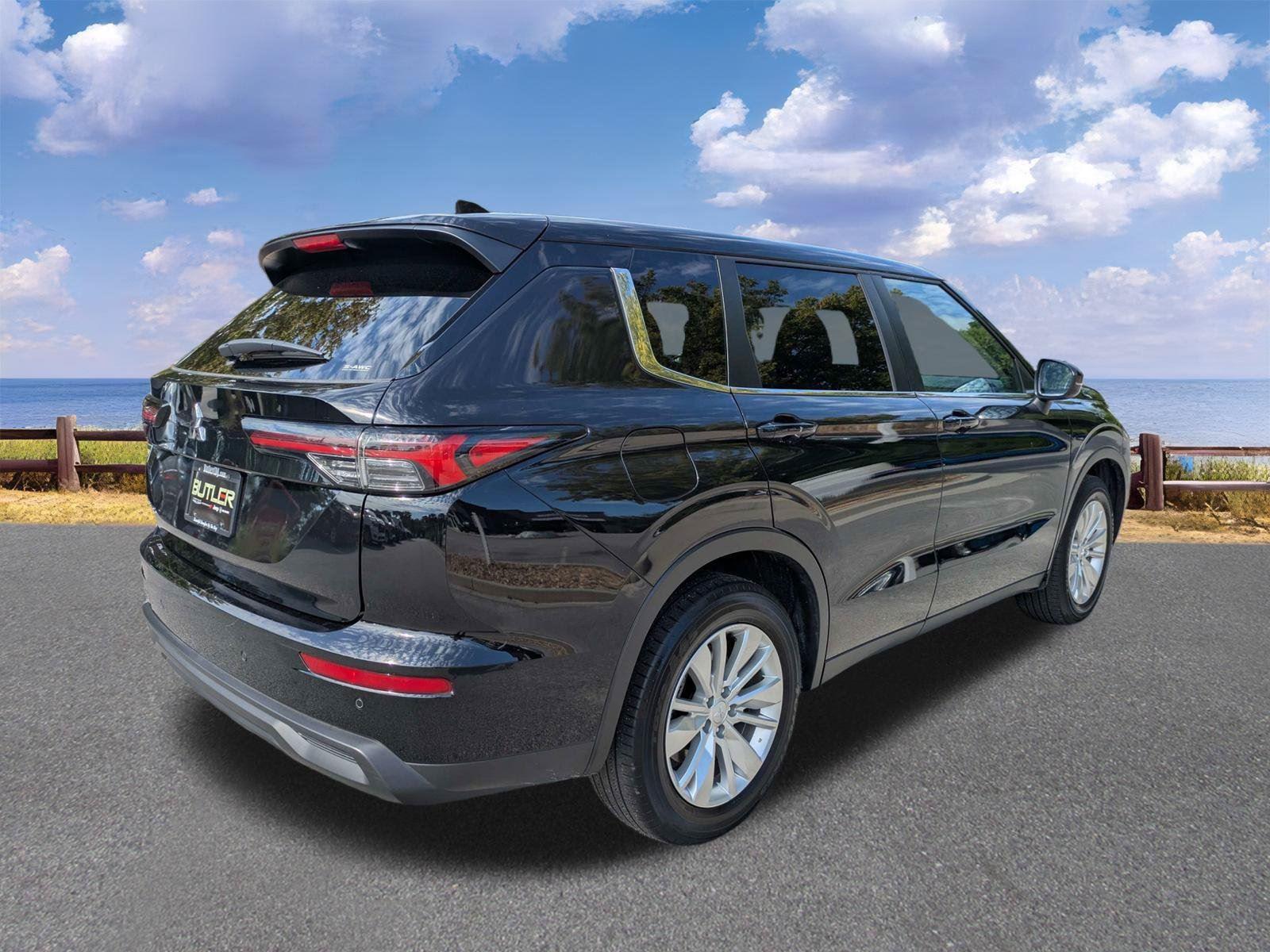 Used 2025 Mitsubishi Outlander Sedan