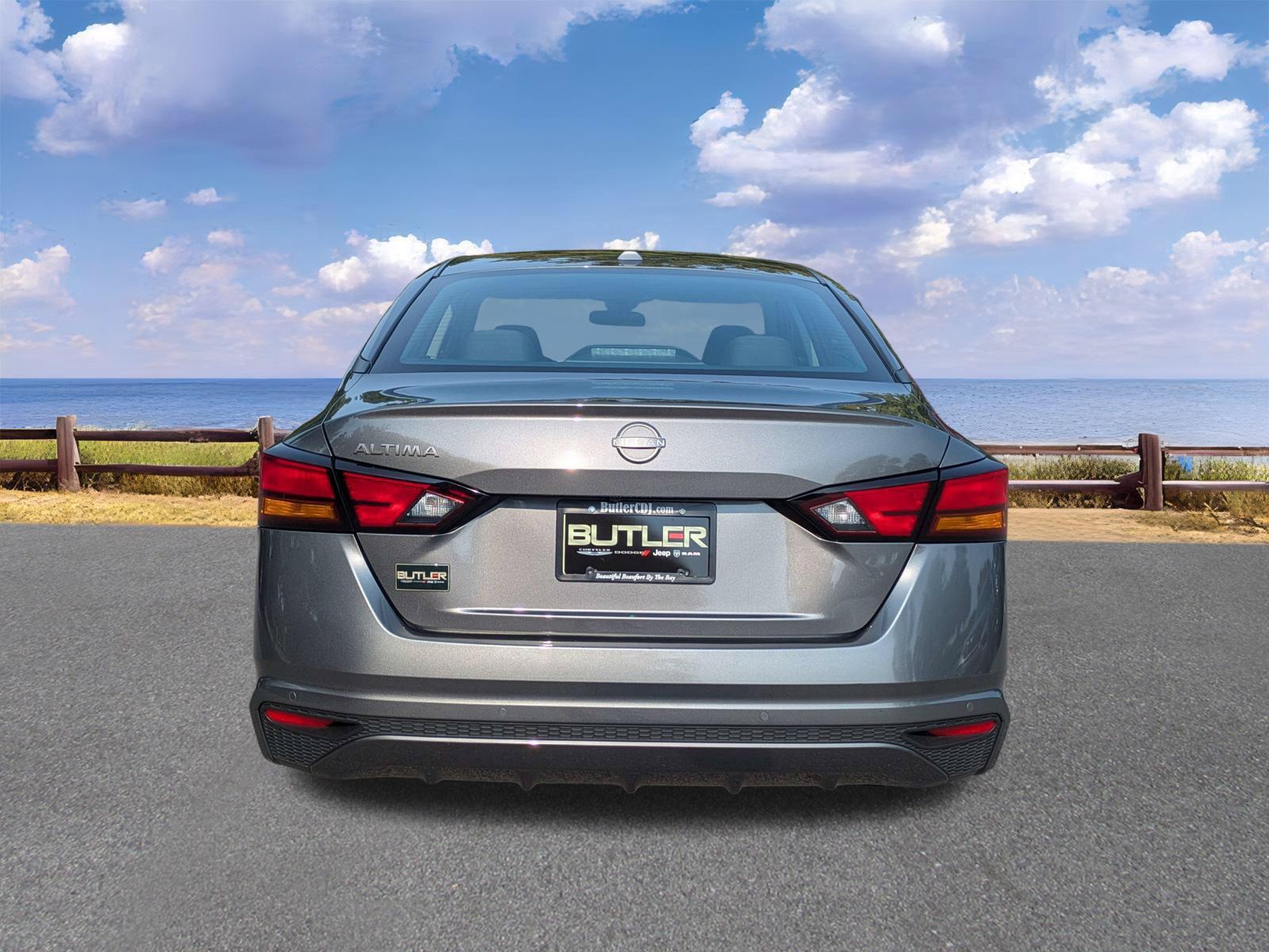 Used 2025 Nissan Altima Sedan