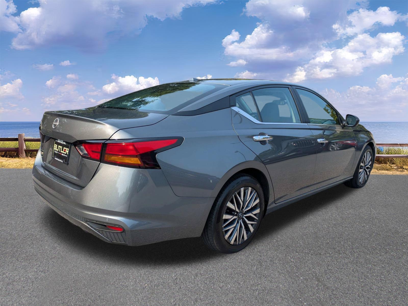 Used 2025 Nissan Altima Sedan