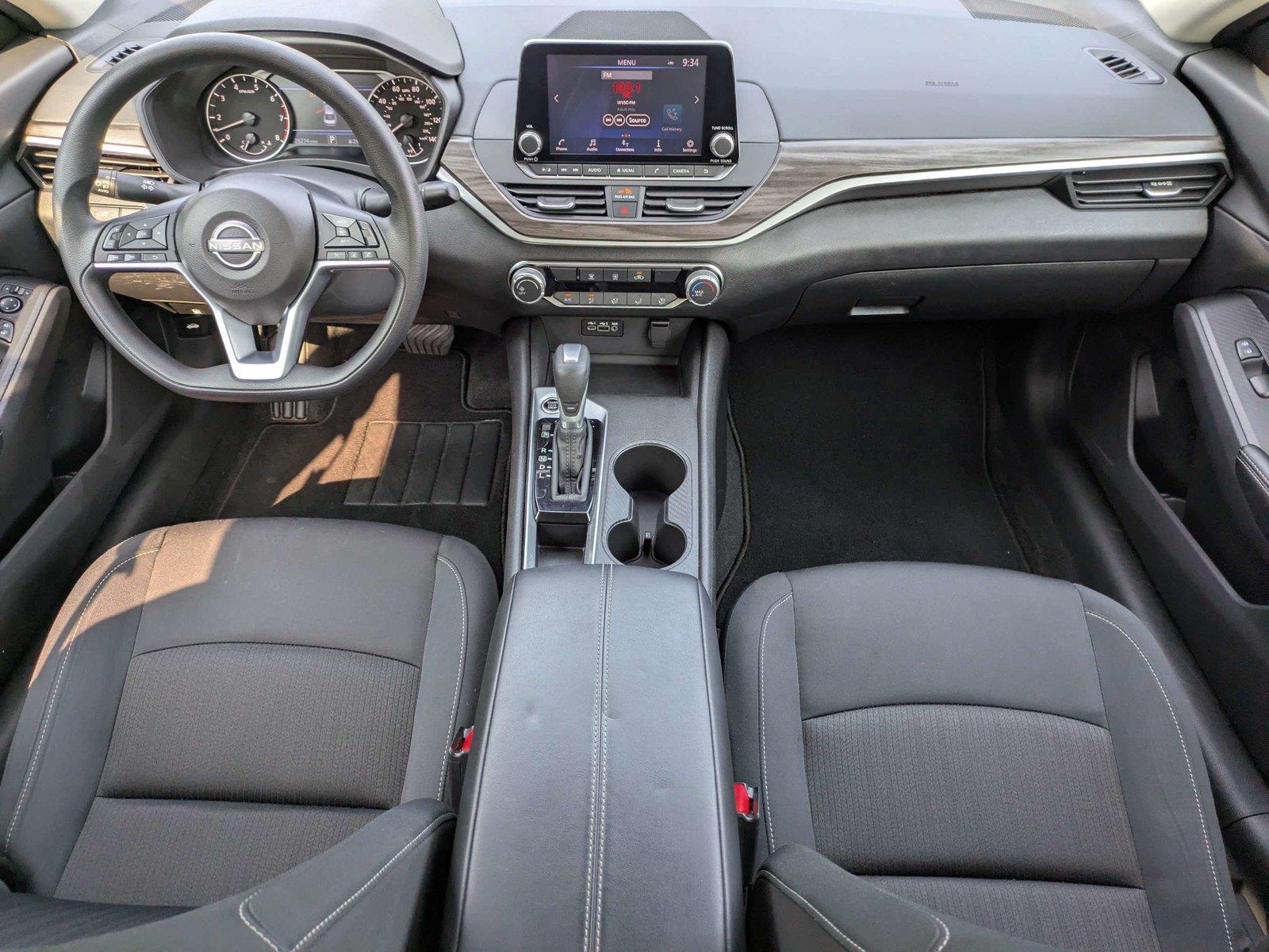 Used 2025 Nissan Altima Sedan