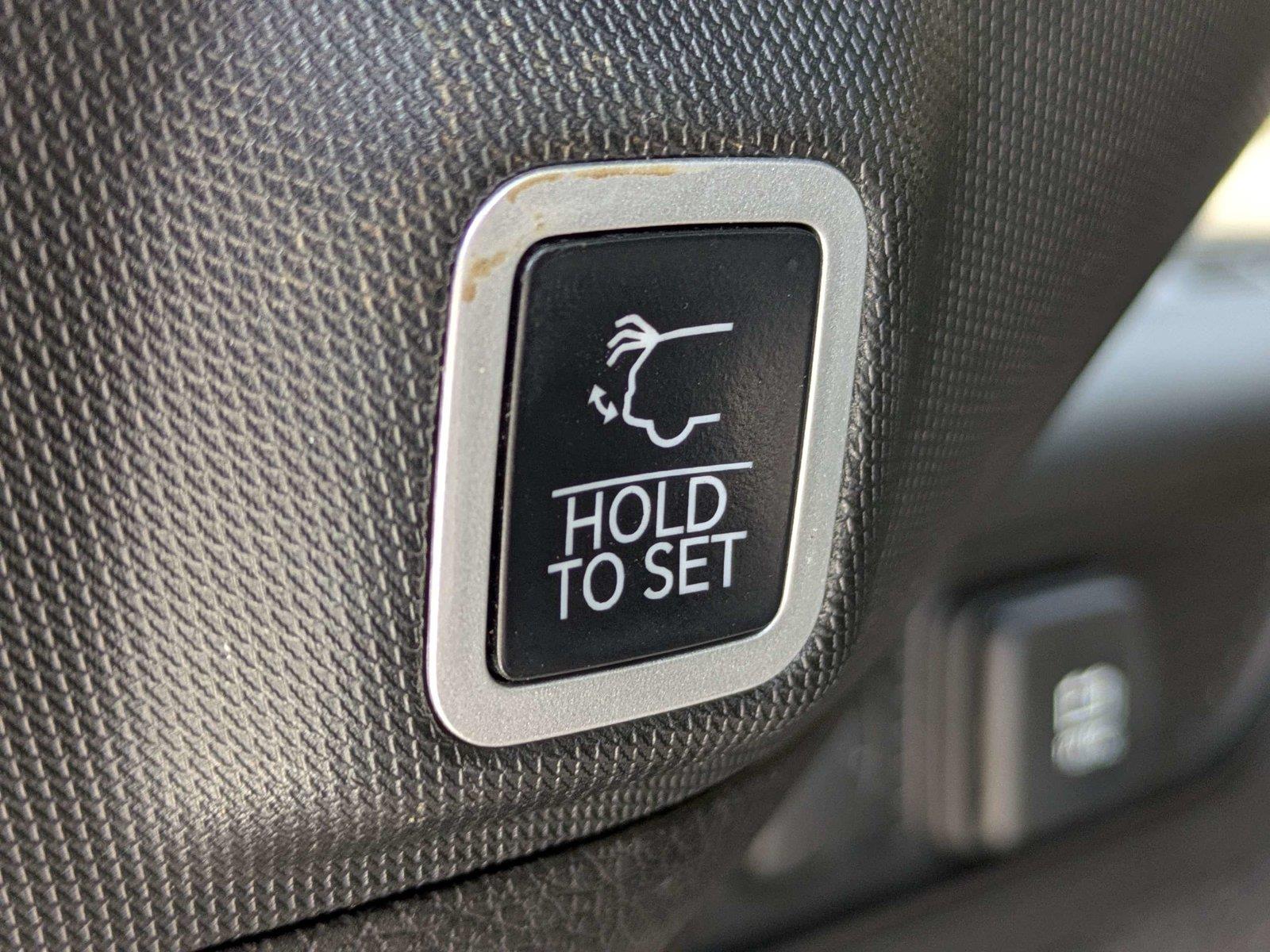 Used 2025 Jeep Grand Cherokee SUV