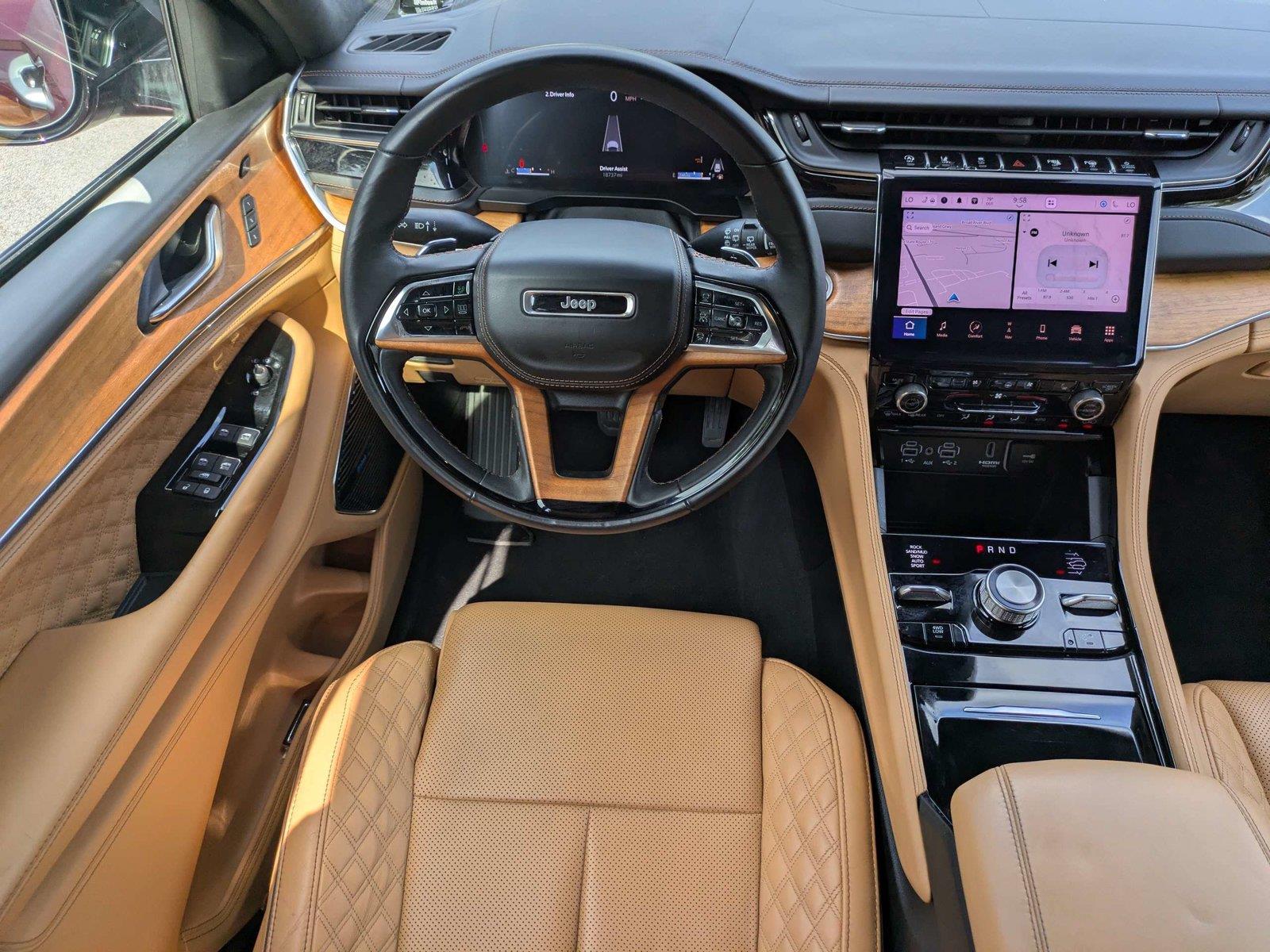 Used 2025 Jeep Grand Cherokee SUV
