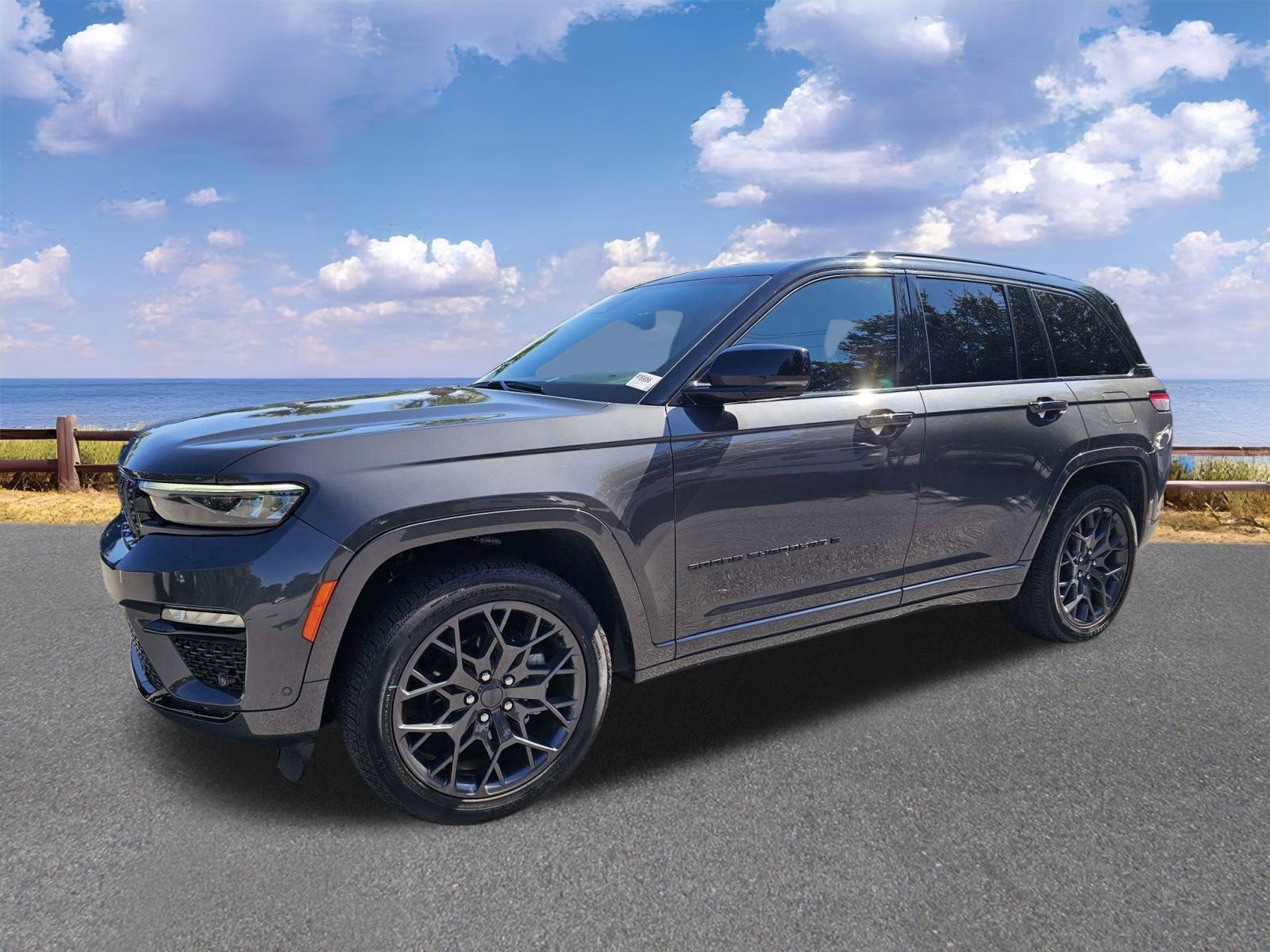 Used 2025 Jeep Grand Cherokee SUV