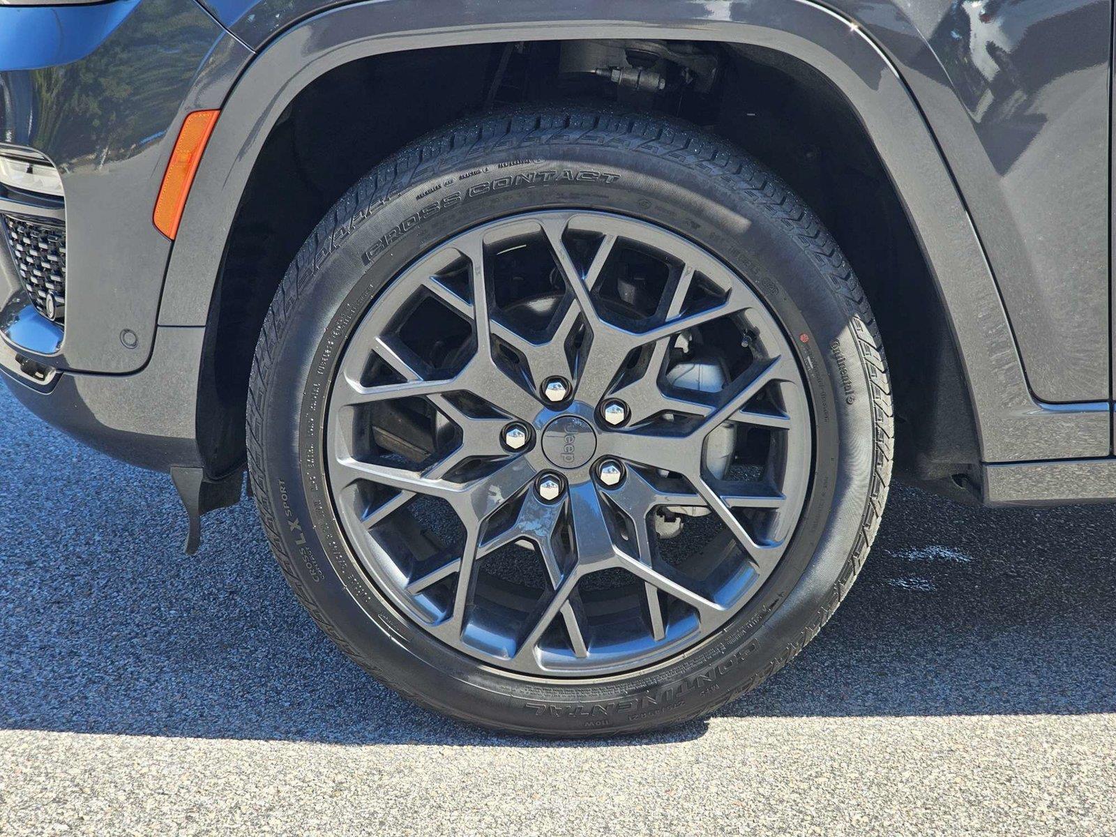 Used 2025 Jeep Grand Cherokee SUV