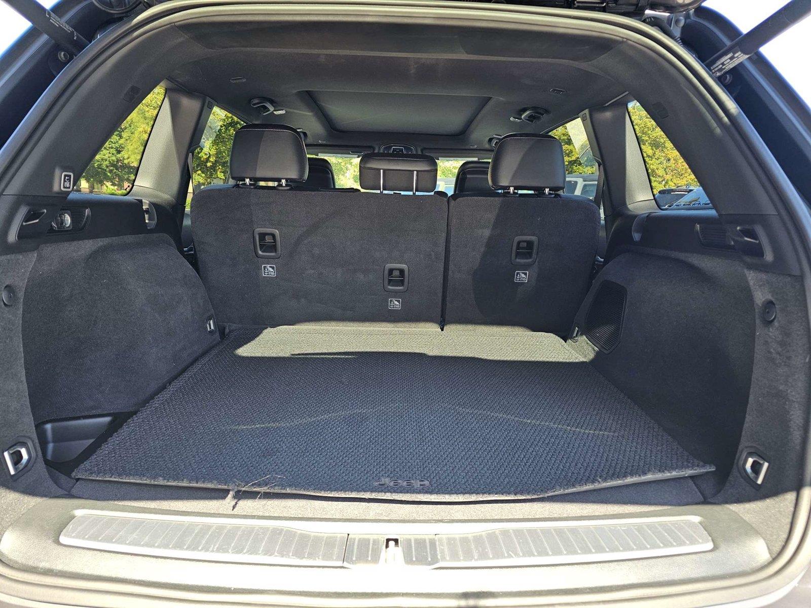 Used 2025 Jeep Grand Cherokee SUV