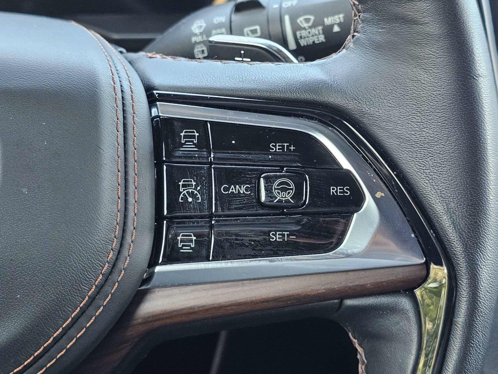 Used 2025 Jeep Grand Cherokee SUV