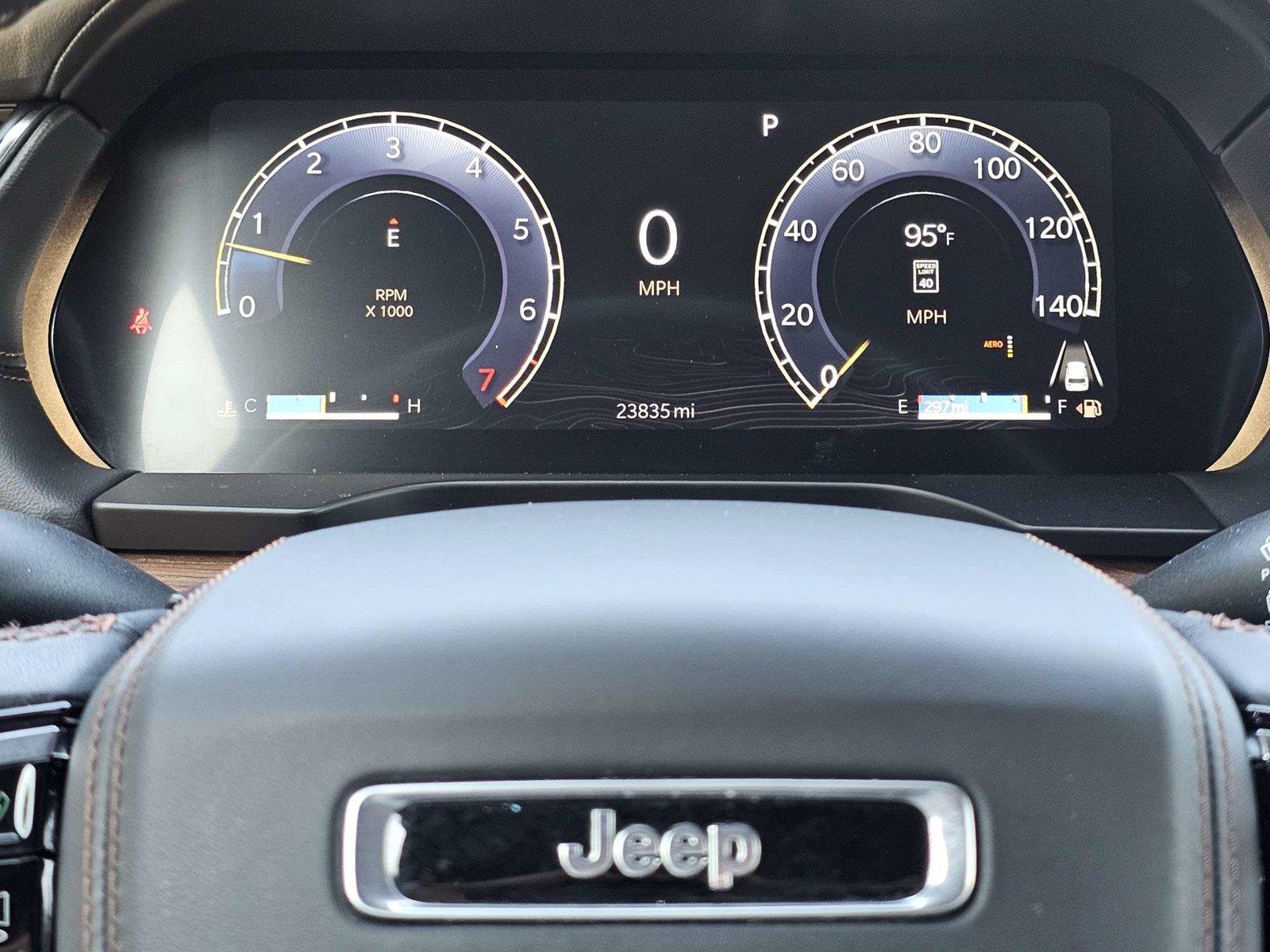 Used 2025 Jeep Grand Cherokee SUV