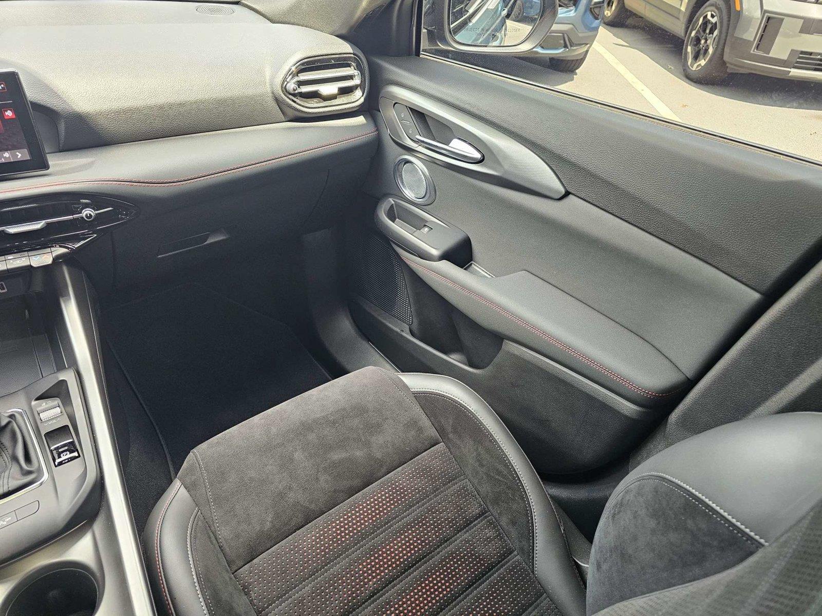 Used 2024 Dodge Hornet Sedan