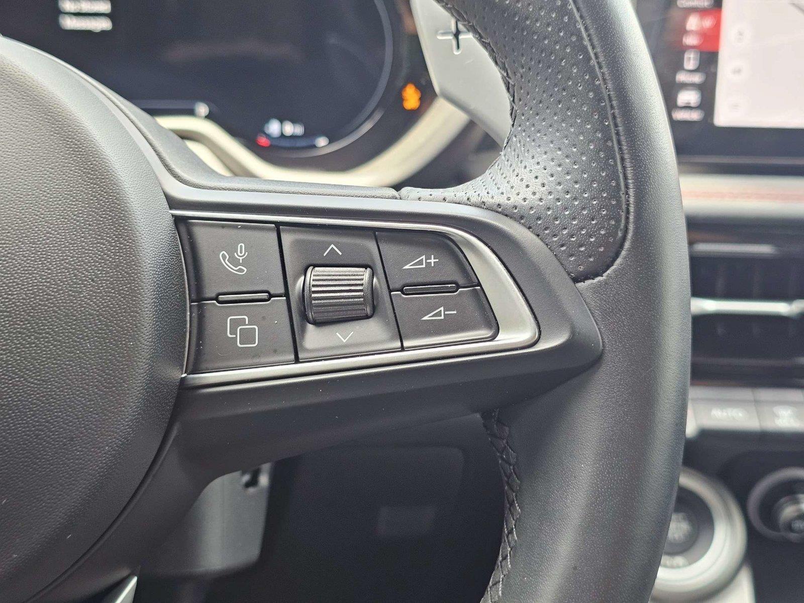 Used 2024 Dodge Hornet Sedan