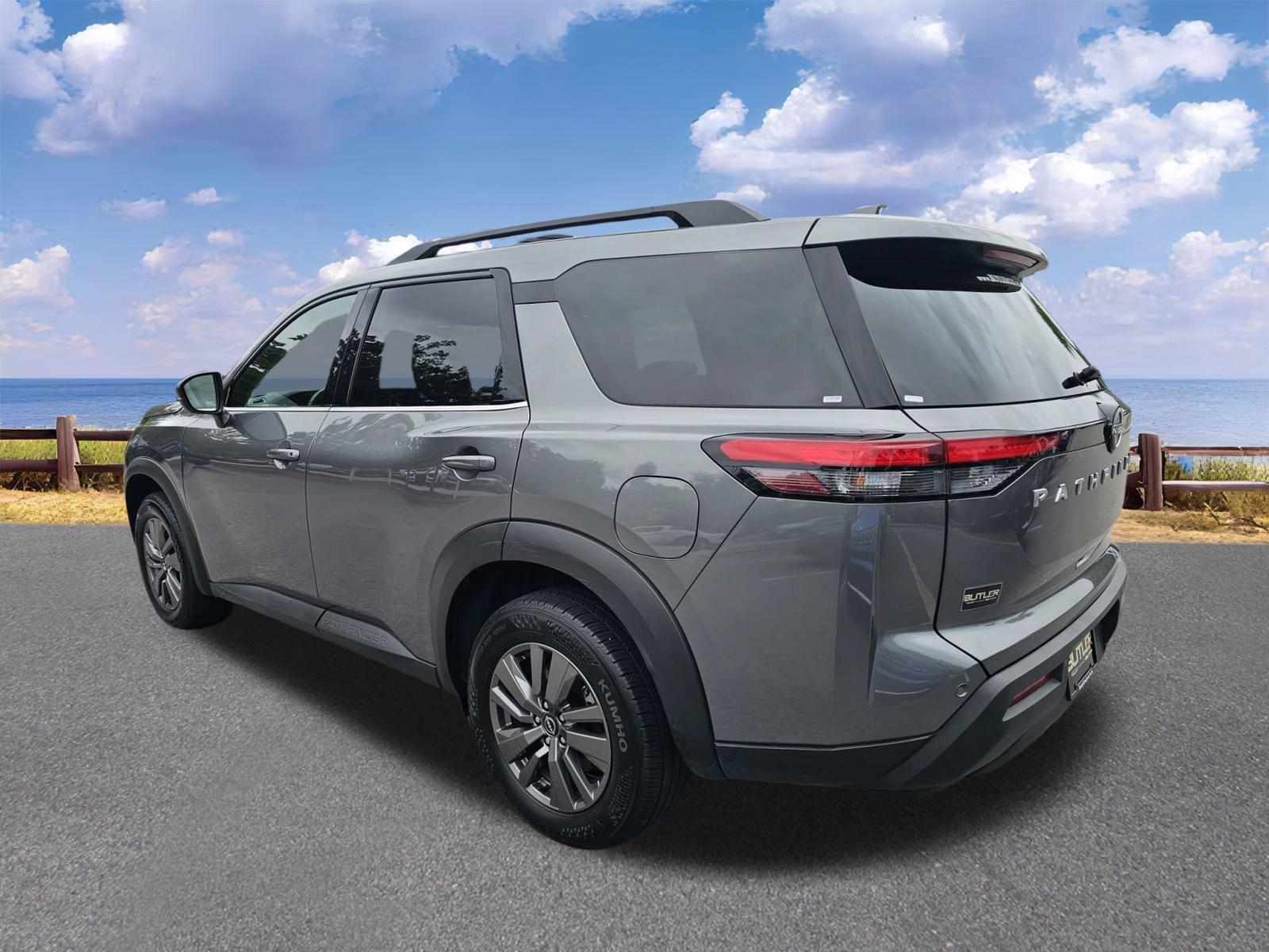 Used 2025 Nissan Pathfinder SUV