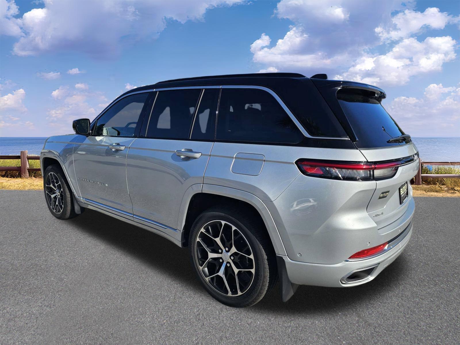 Used 2025 Jeep Grand Cherokee SUV