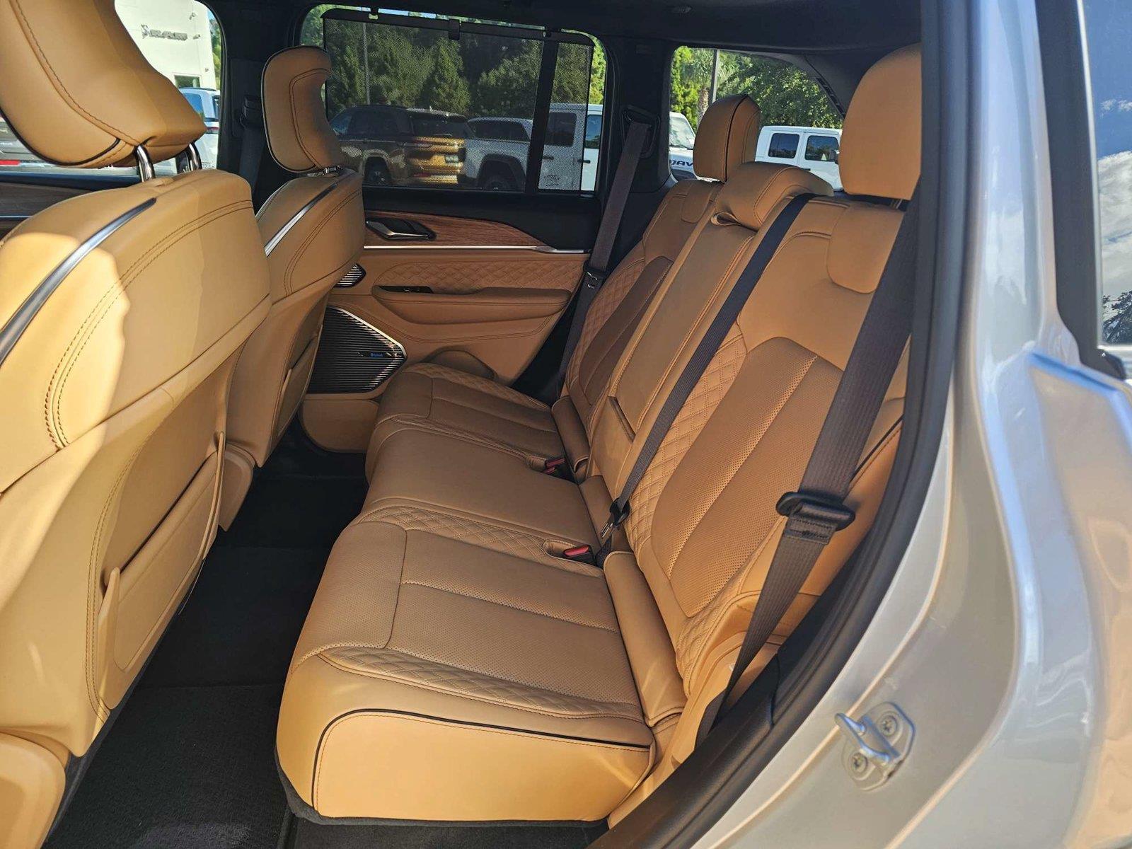 Used 2025 Jeep Grand Cherokee SUV