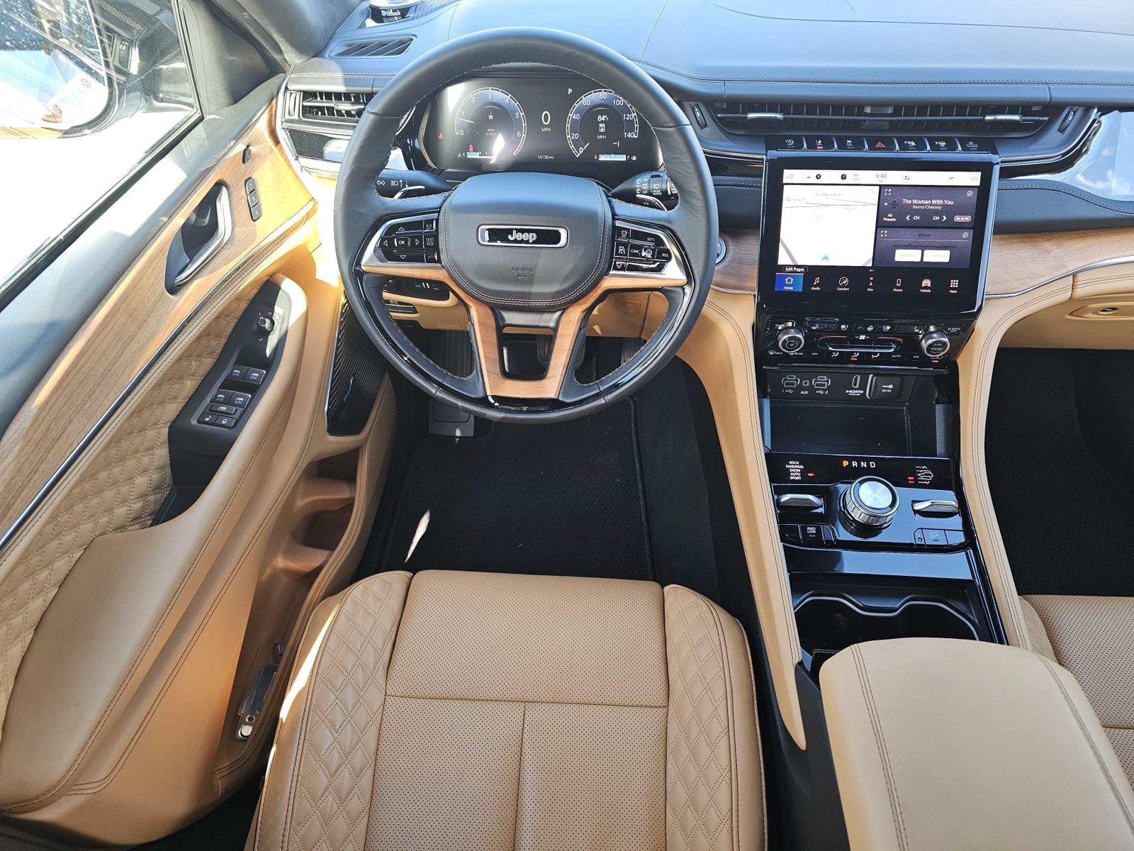 Used 2025 Jeep Grand Cherokee SUV