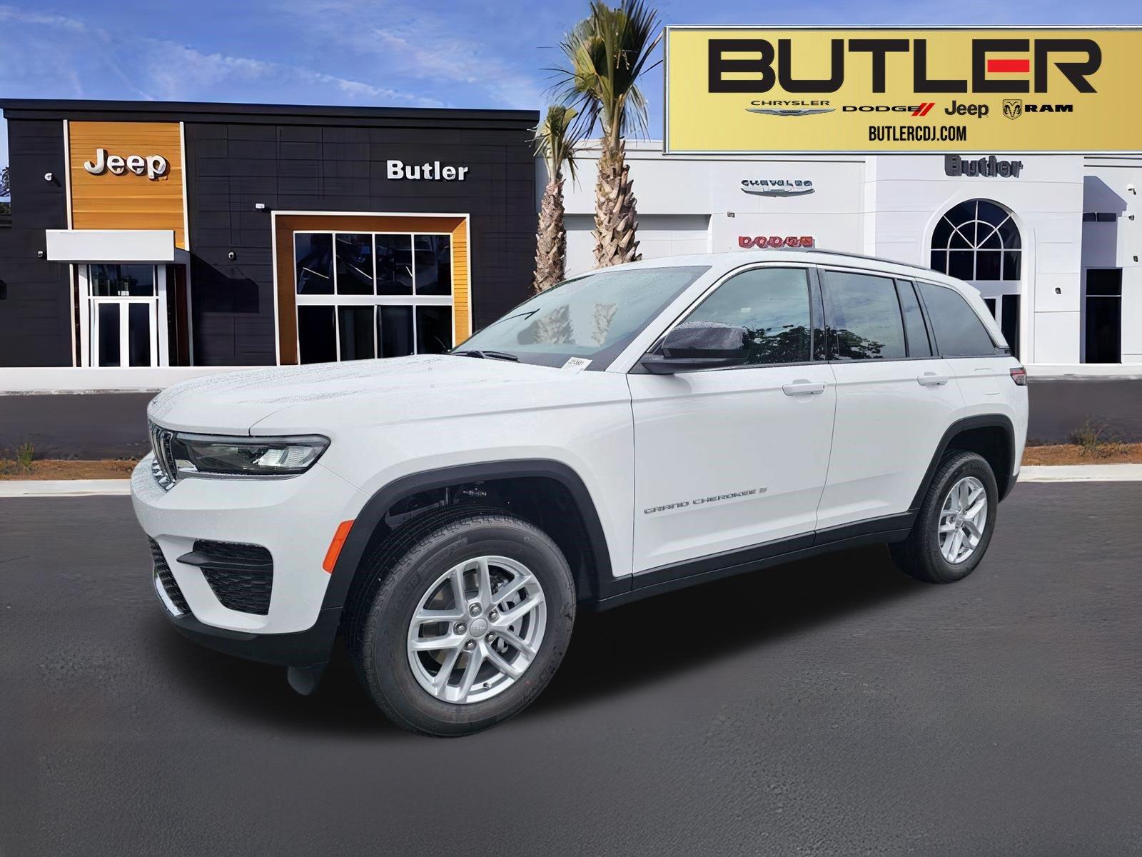 Bright White Clearcoat 2026 Jeep Grand Cherokee SUV / Crossover Four-Wheel Drive 8-Speed Automatic