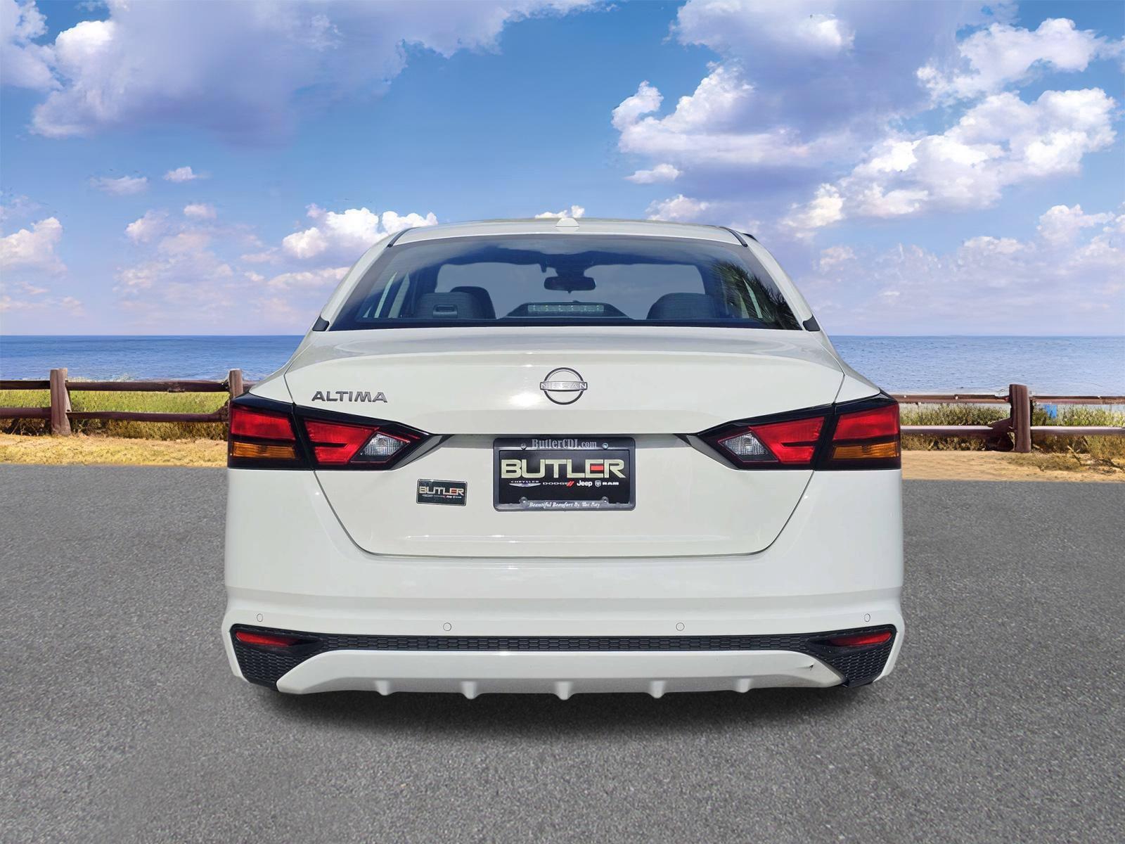 Used 2025 Nissan Altima Sedan