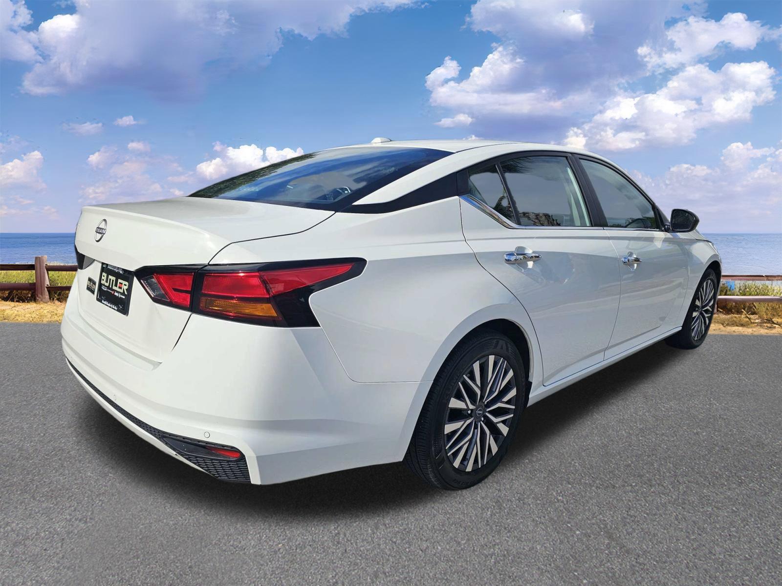 Used 2025 Nissan Altima Sedan