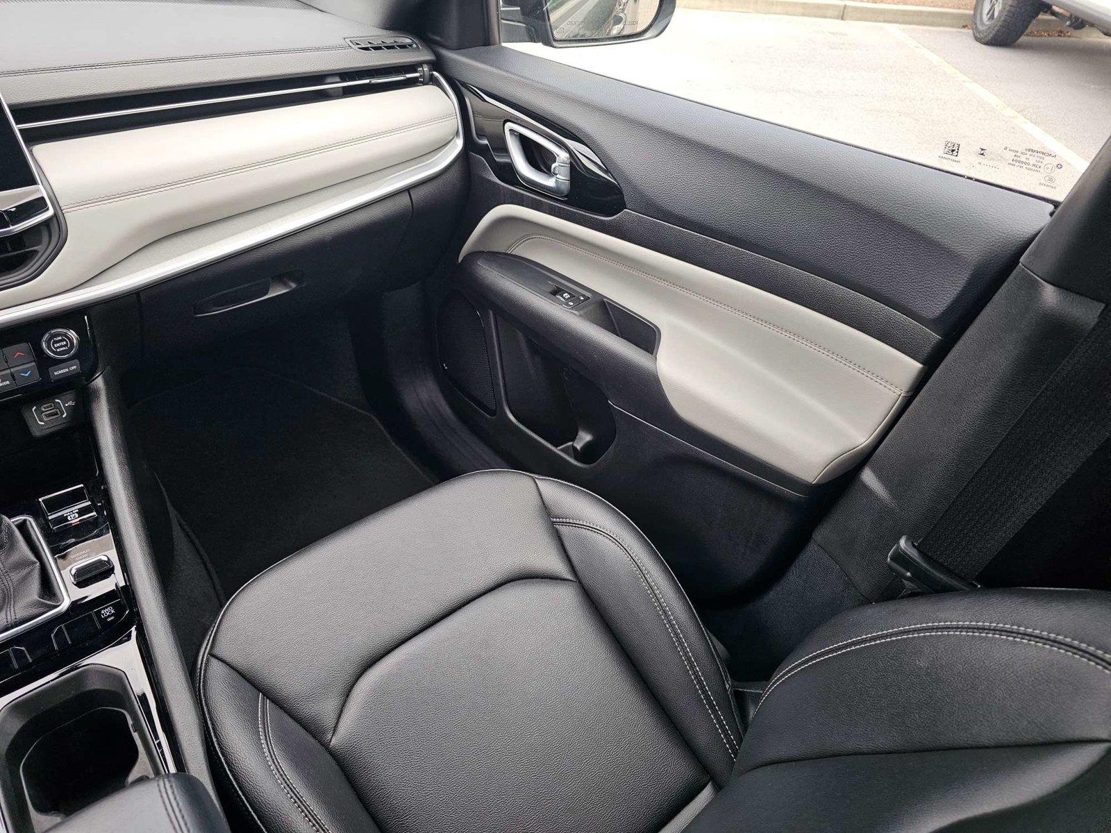 Used 2025 Jeep Compass SUV