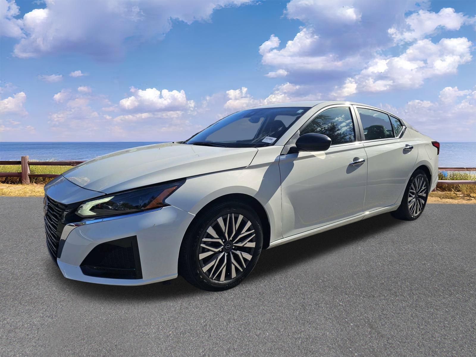 Used 2025 Nissan Altima Sedan