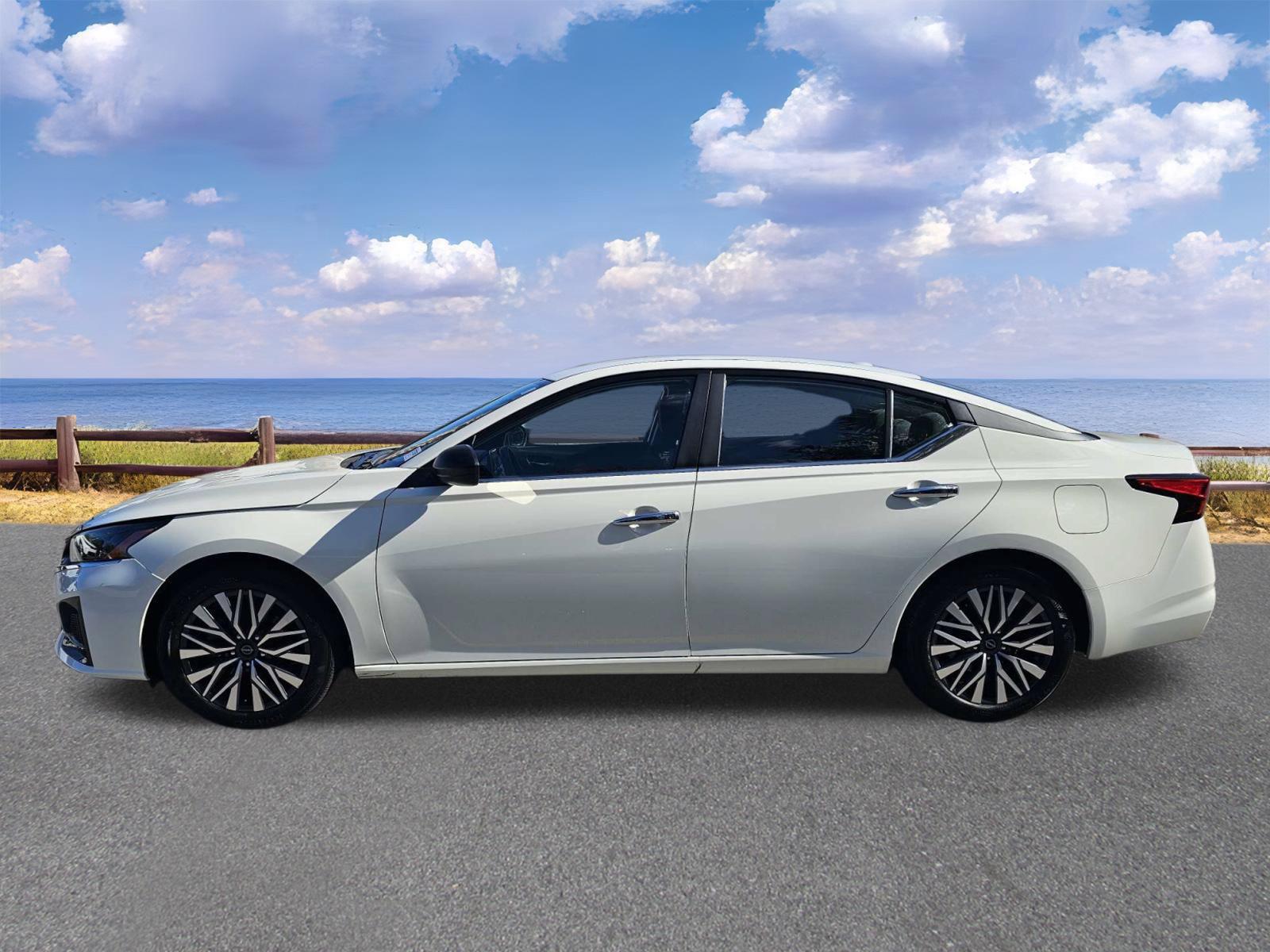 Used 2025 Nissan Altima Sedan