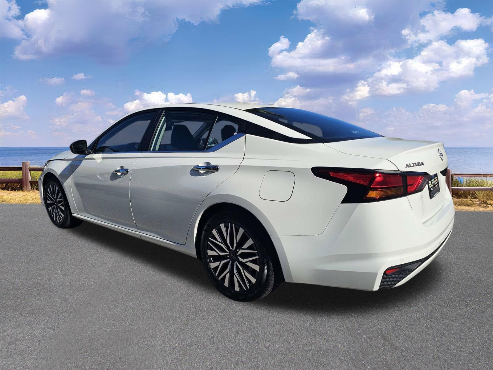 Used 2025 Nissan Altima Sedan