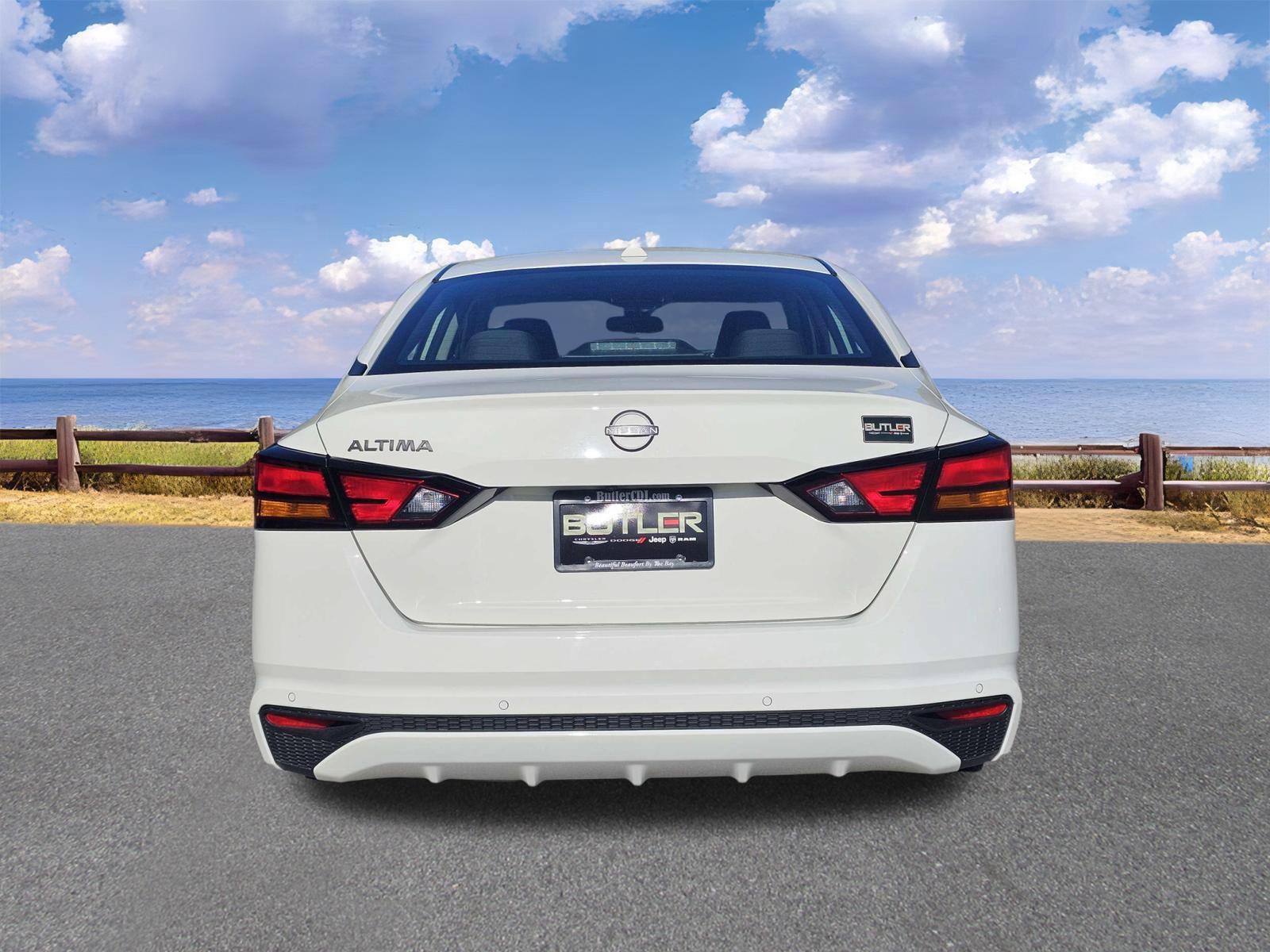 Used 2025 Nissan Altima Sedan