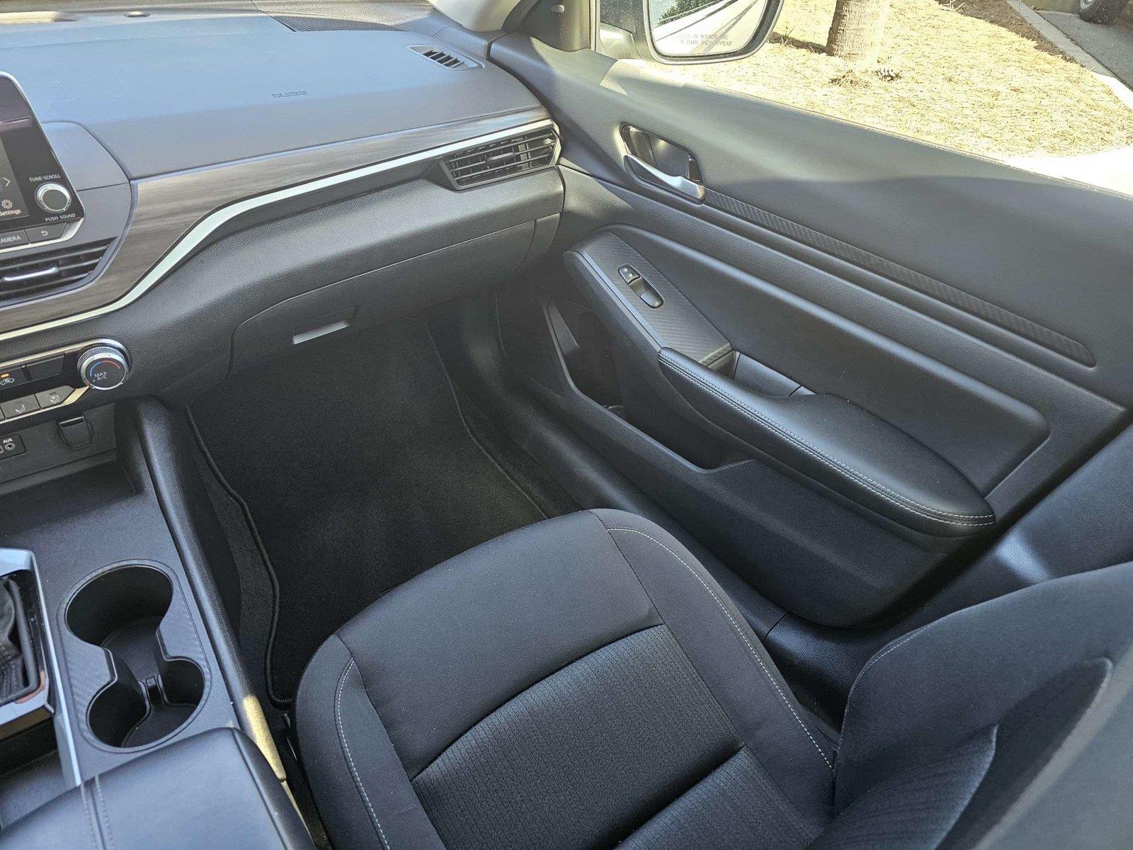 Used 2025 Nissan Altima Sedan