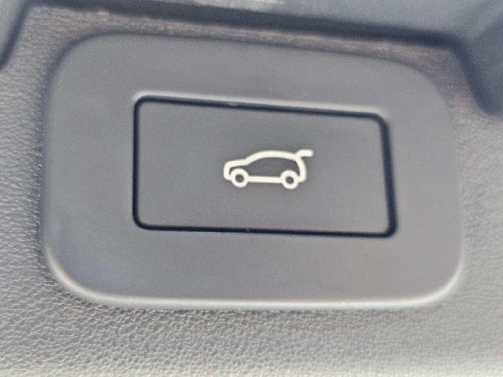 Used 2024 Land rover Discovery SUV