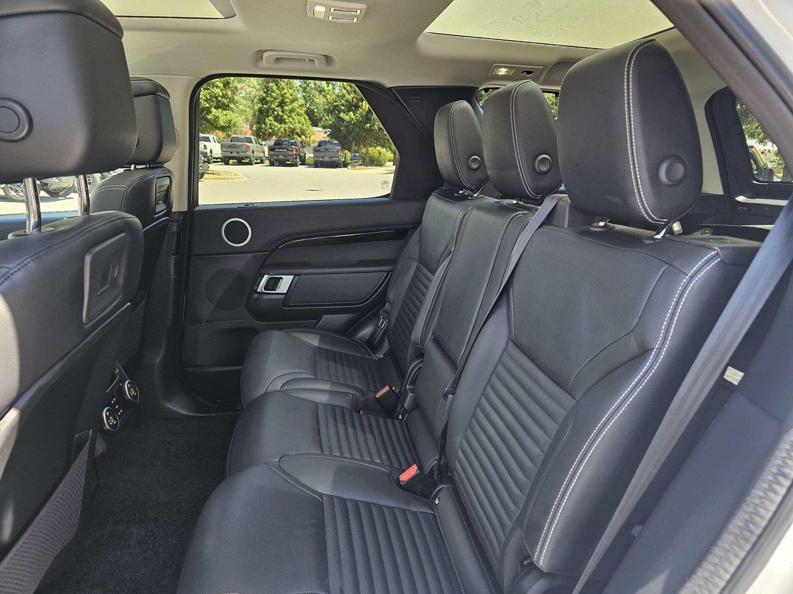 Used 2024 Land rover Discovery SUV
