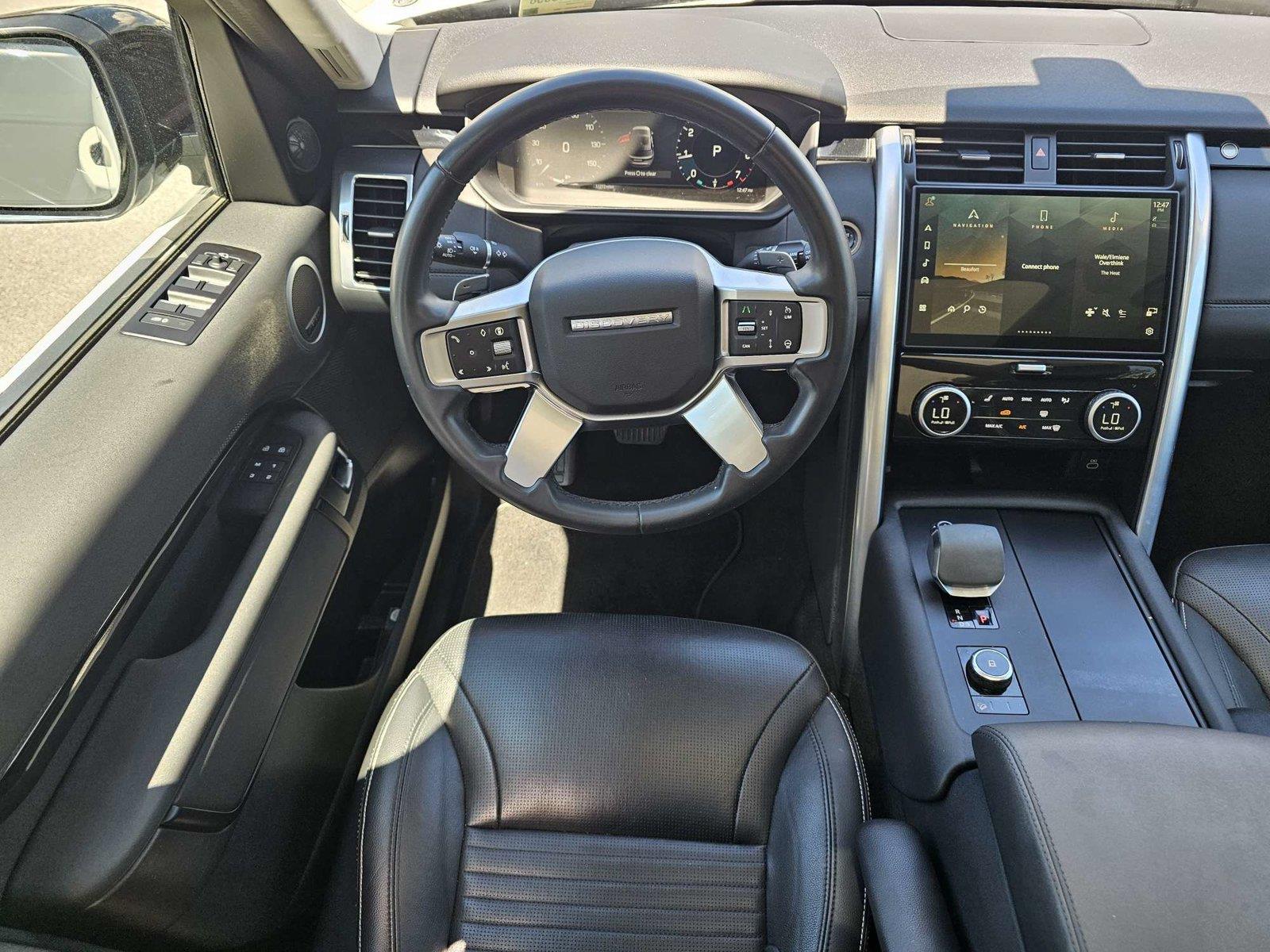 Used 2024 Land rover Discovery SUV