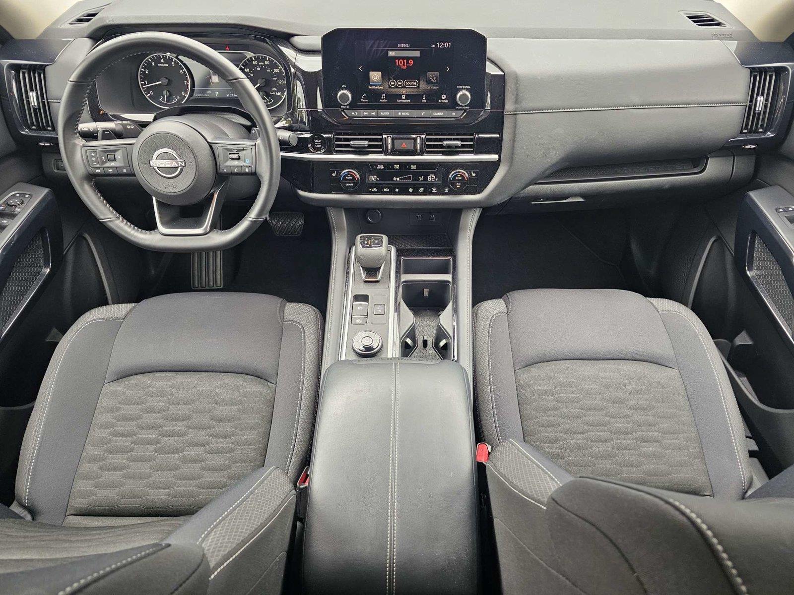 Used 2025 Nissan Pathfinder SUV