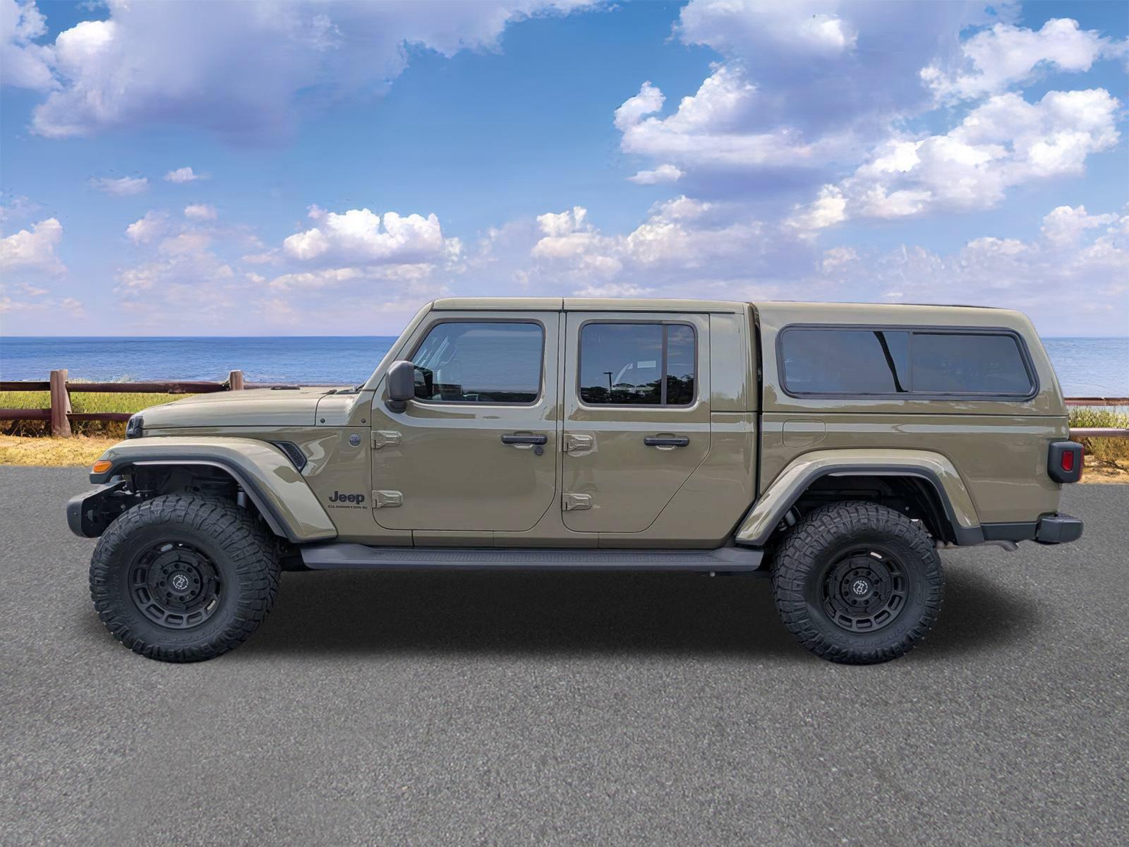 Used 2025 Jeep Gladiator Truck