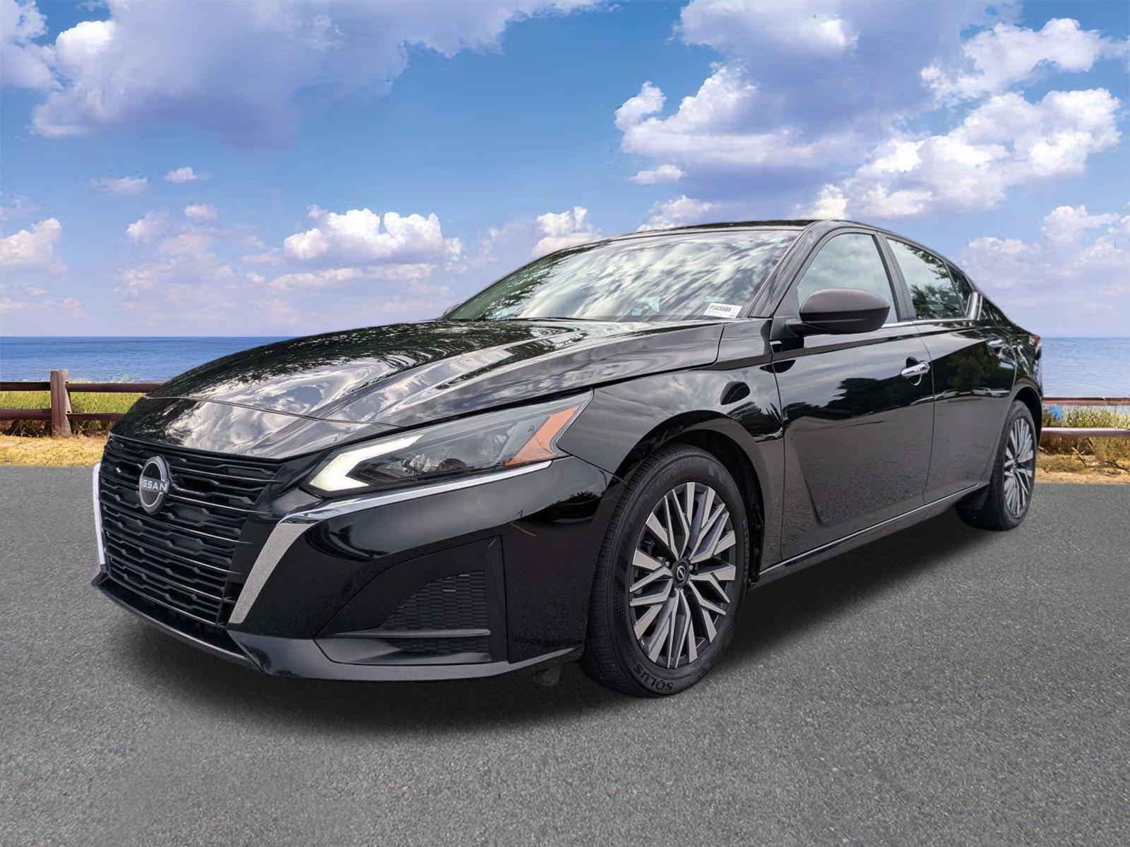 Used 2025 Nissan Altima Sedan