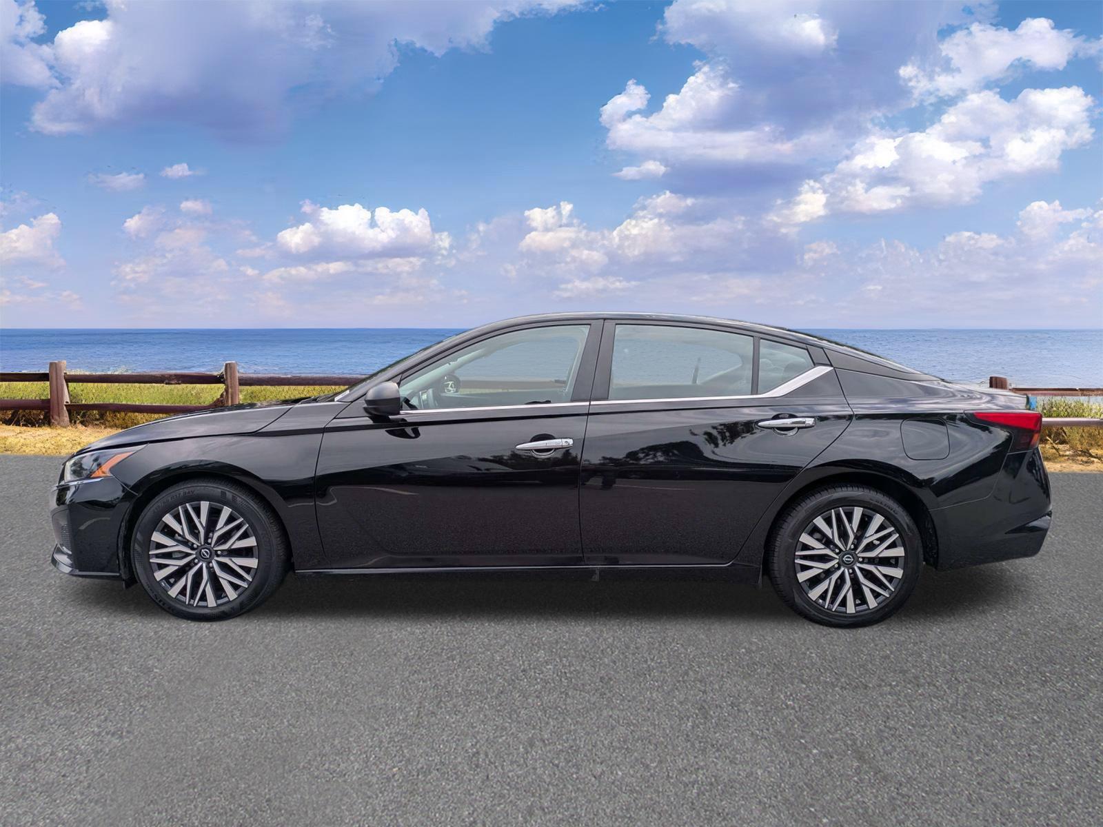 Used 2025 Nissan Altima Sedan