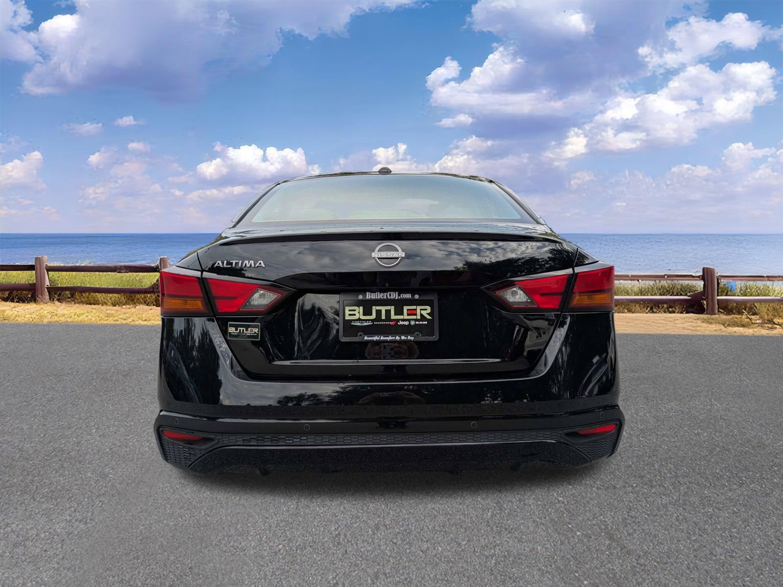 Used 2025 Nissan Altima Sedan