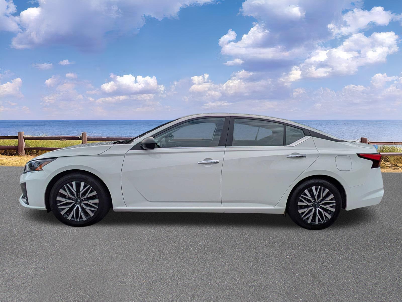 Used 2025 Nissan Altima Sedan