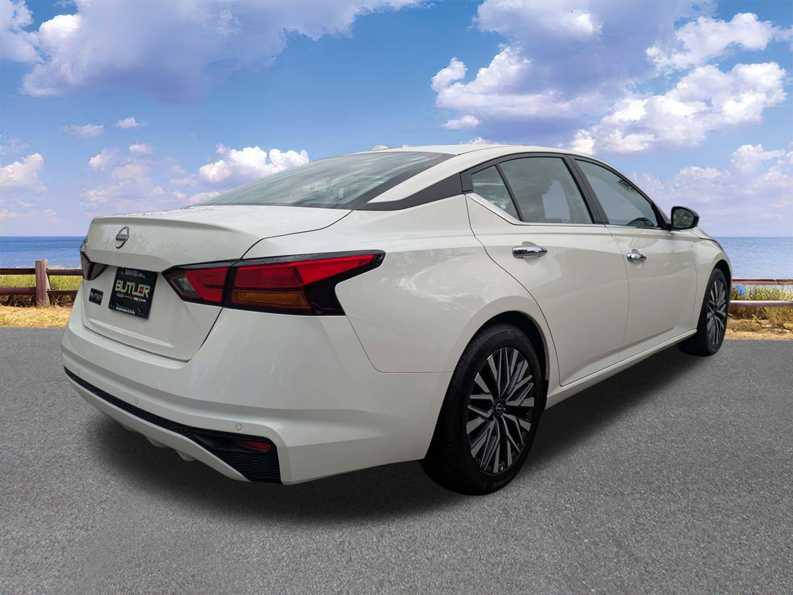 Used 2025 Nissan Altima Sedan