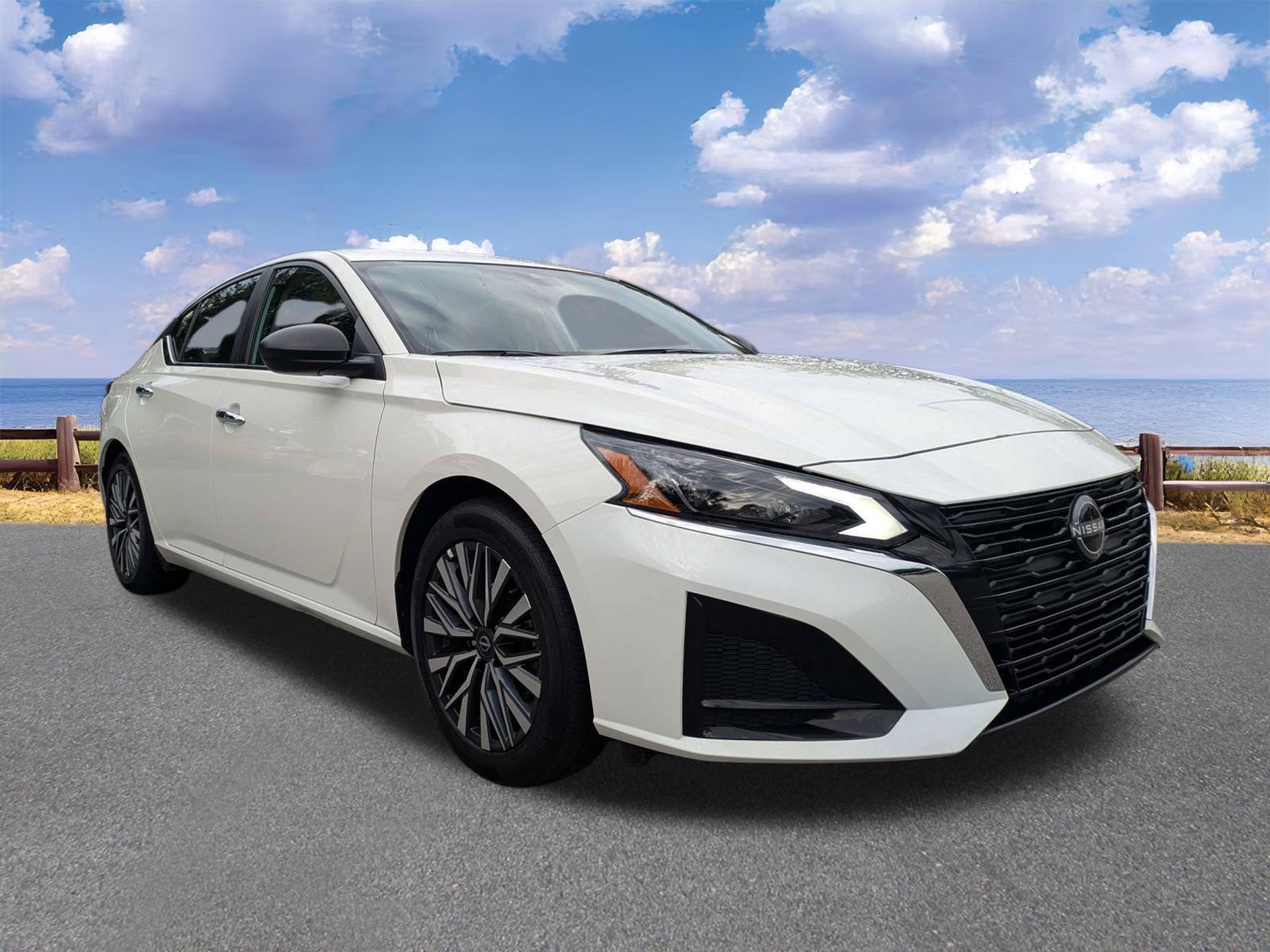 Used 2025 Nissan Altima Sedan