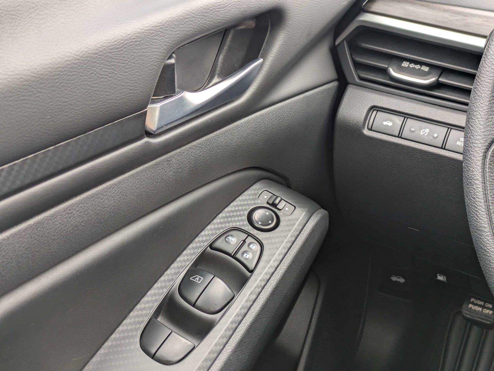 Used 2025 Nissan Altima Sedan