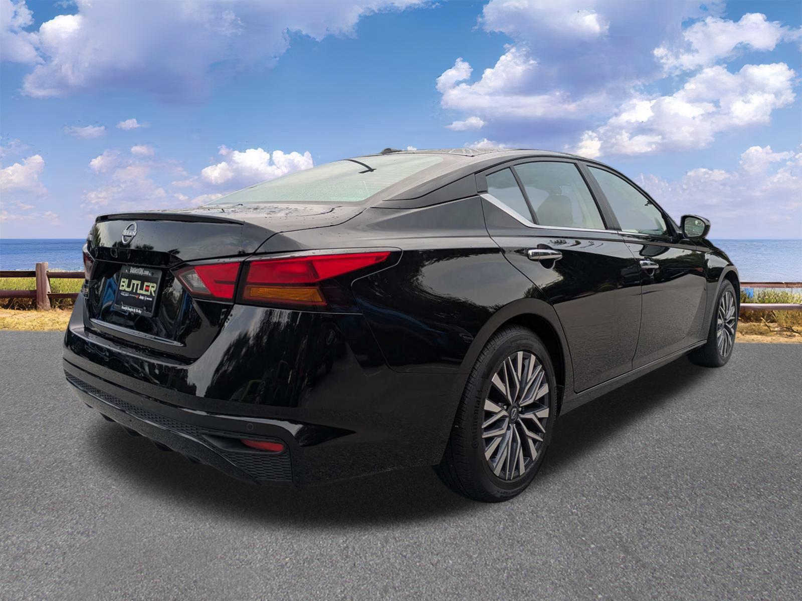 Used 2025 Nissan Altima Sedan