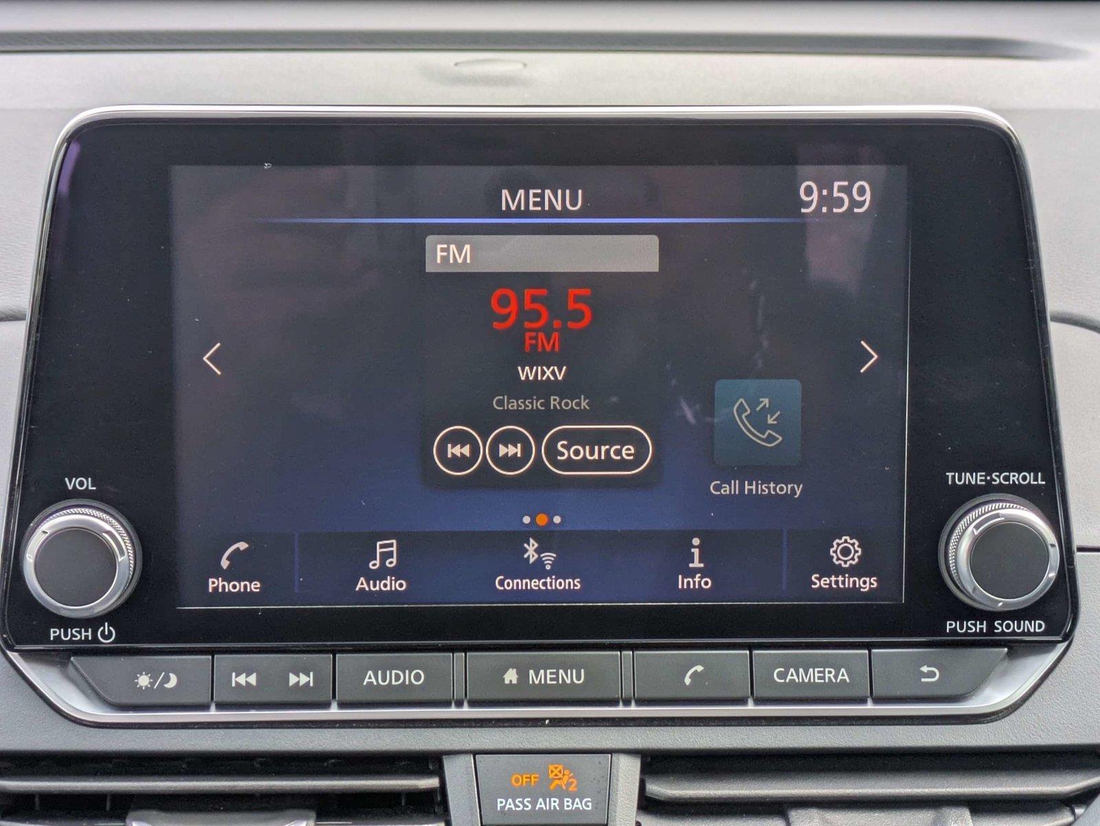 Used 2025 Nissan Altima Sedan