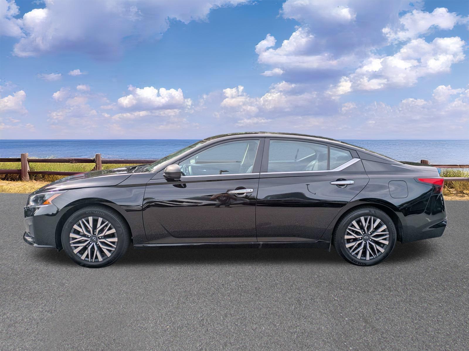Used 2025 Nissan Altima Sedan