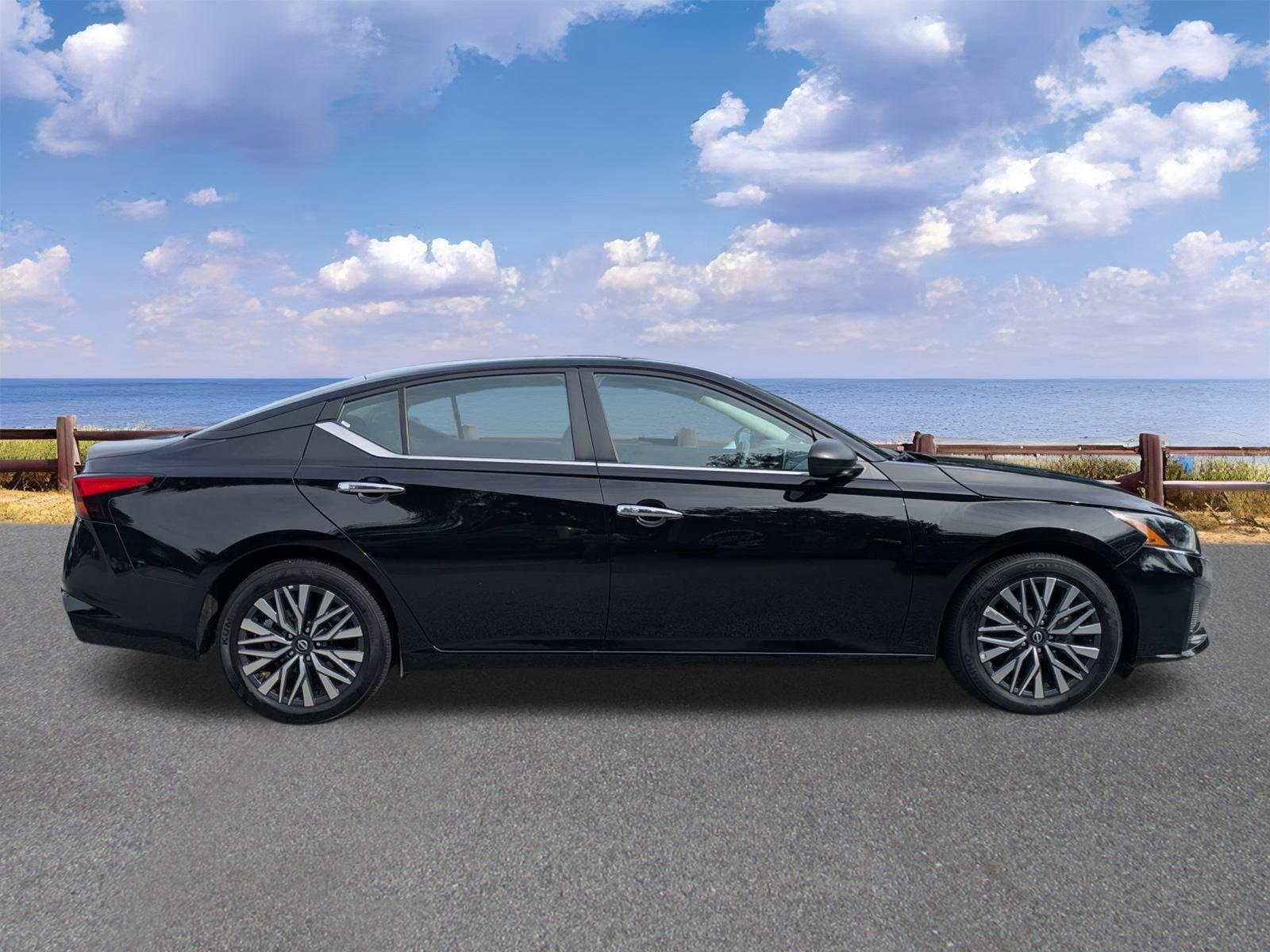 Used 2025 Nissan Altima Sedan