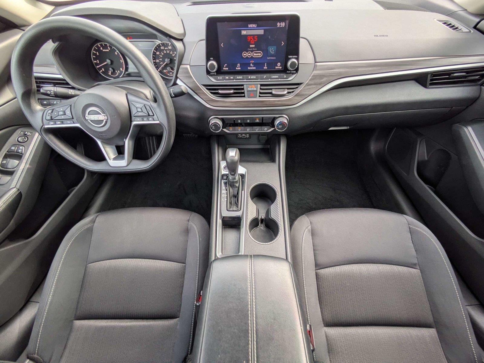 Used 2025 Nissan Altima Sedan