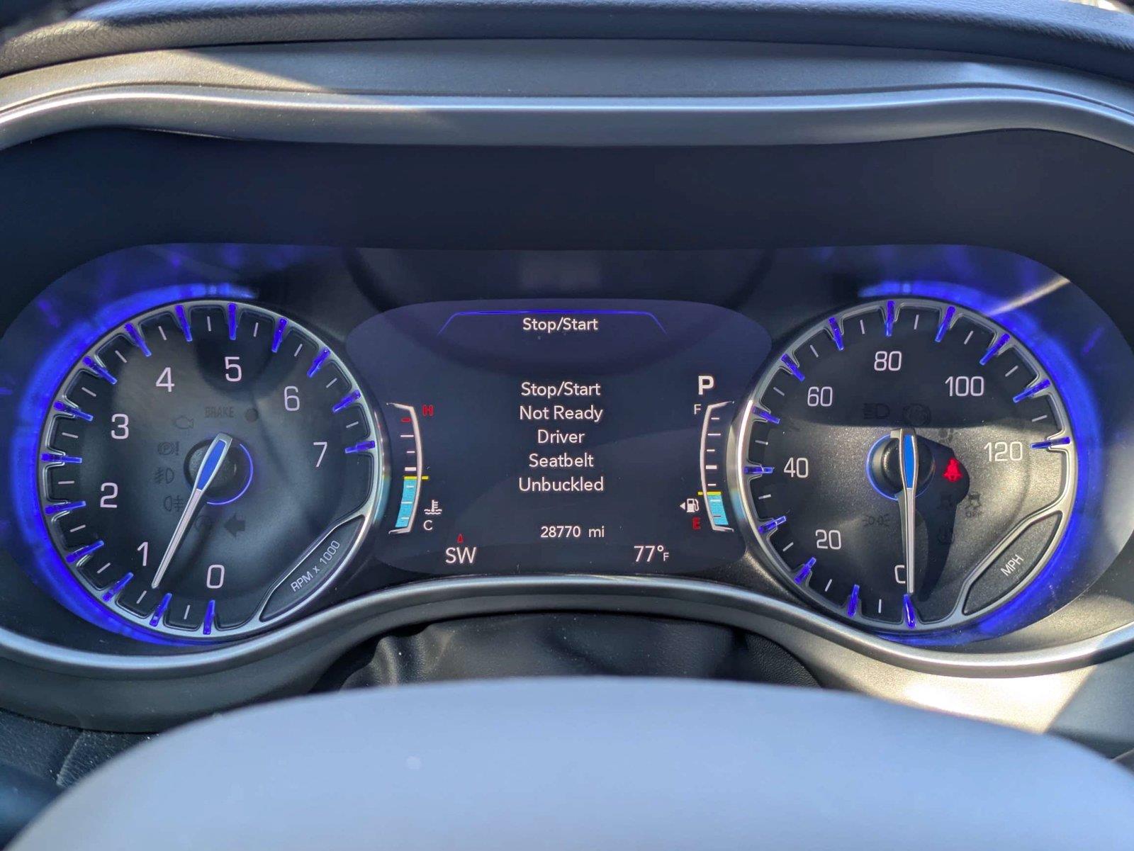 Used 2025 Chrysler Pacifica Van